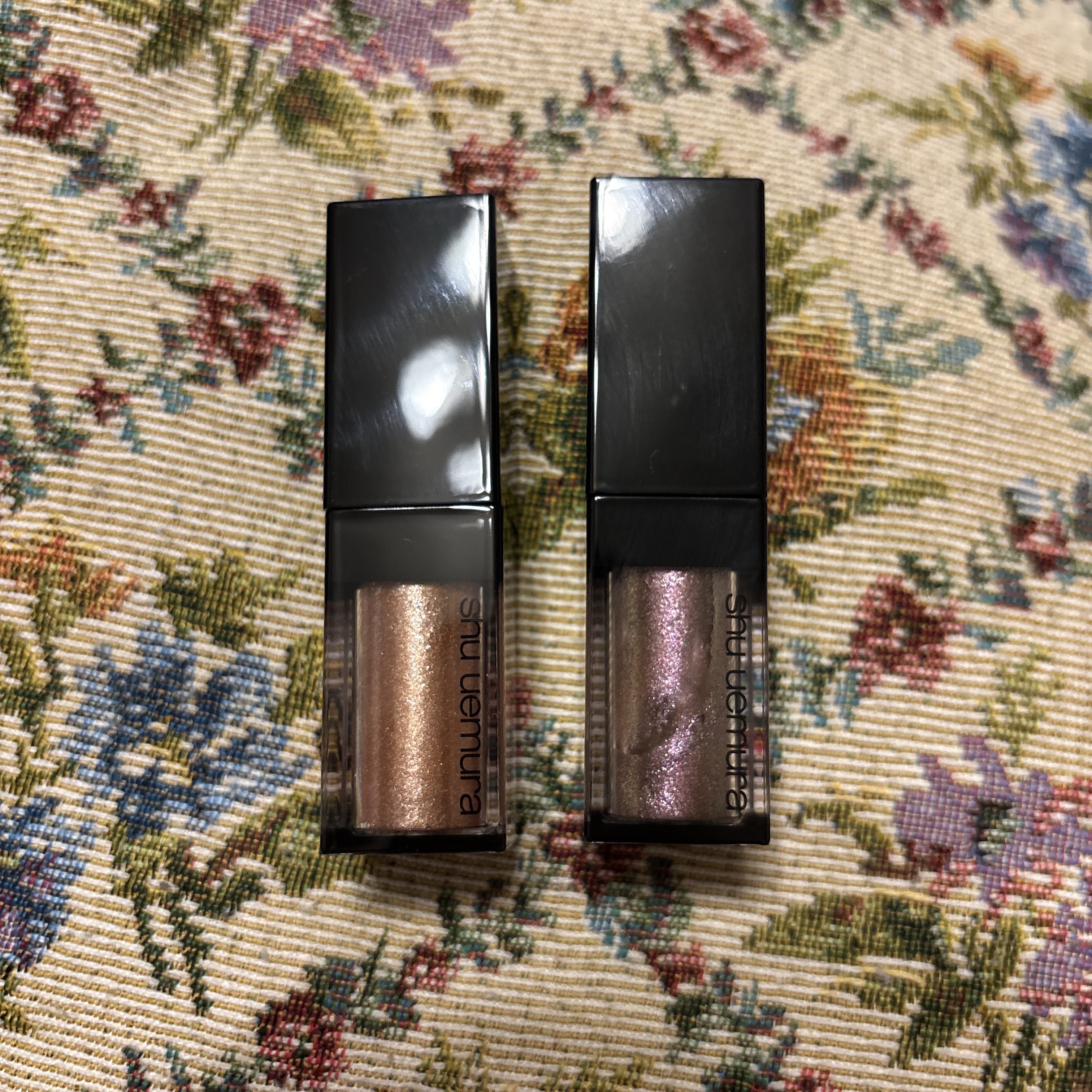 アイ フォイル ローズ ラスター(限定色)/shu uemura/リキッドアイシャドウを使ったクチコミ（1枚目）