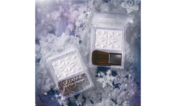 セザンヌの「パールグロウハイライト」シリーズに限定色「スノーファンタジー」が登場