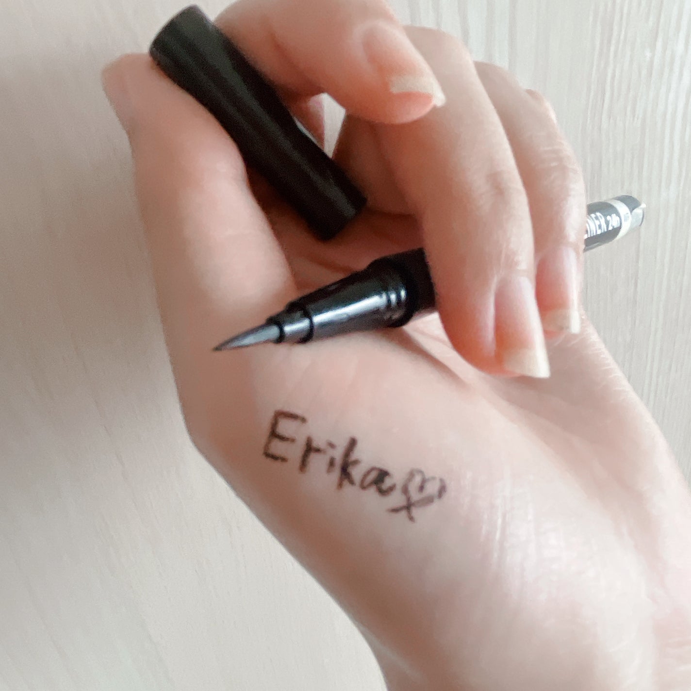 リアルラスティングアイライナー24hWP/K-パレット/リキッドアイライナーを使ったクチコミ(2枚目)