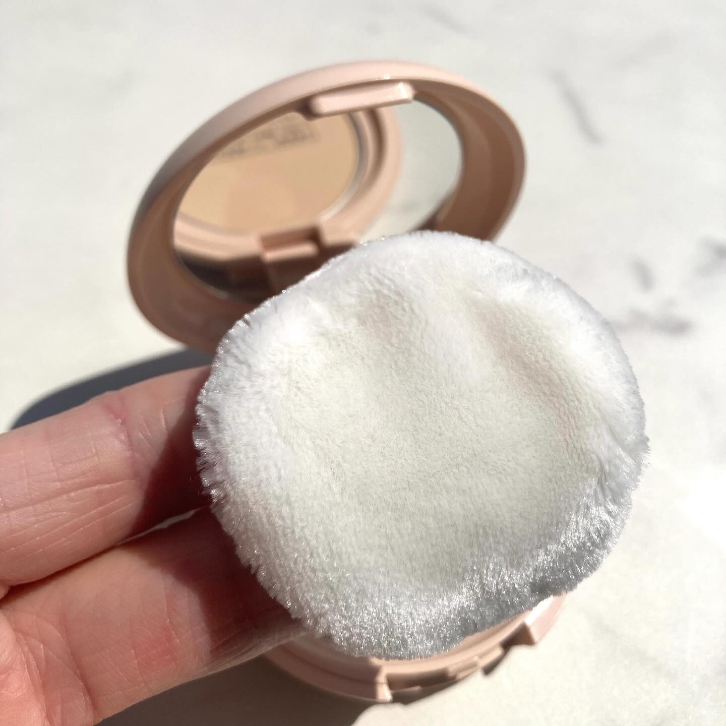 新色レビュー】エテュセ スキンケアパウダー（プレスト） シアー