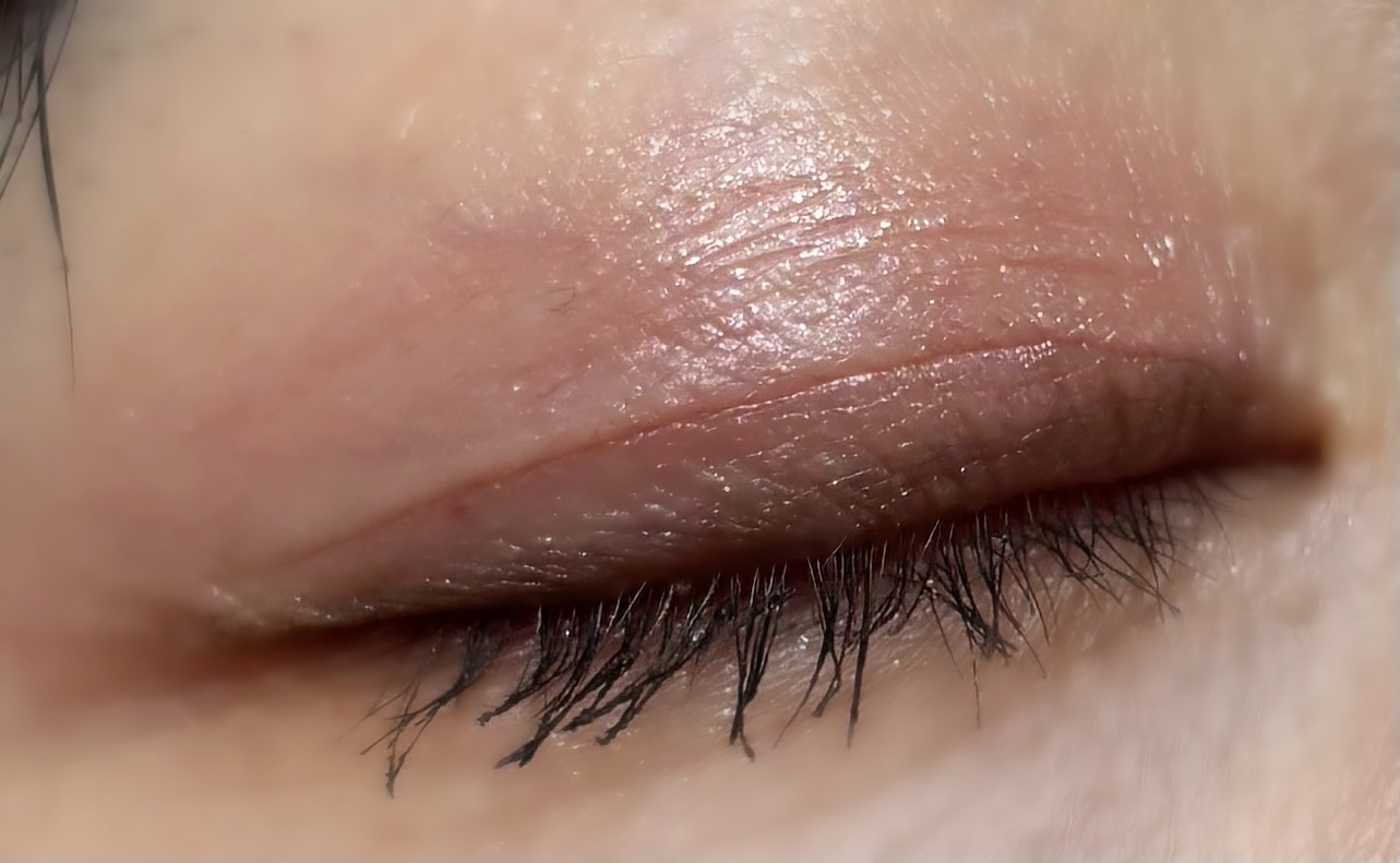 ミネラルクラッシィシャドー/エトヴォス/アイシャドウパレットを使ったクチコミ（3枚目）