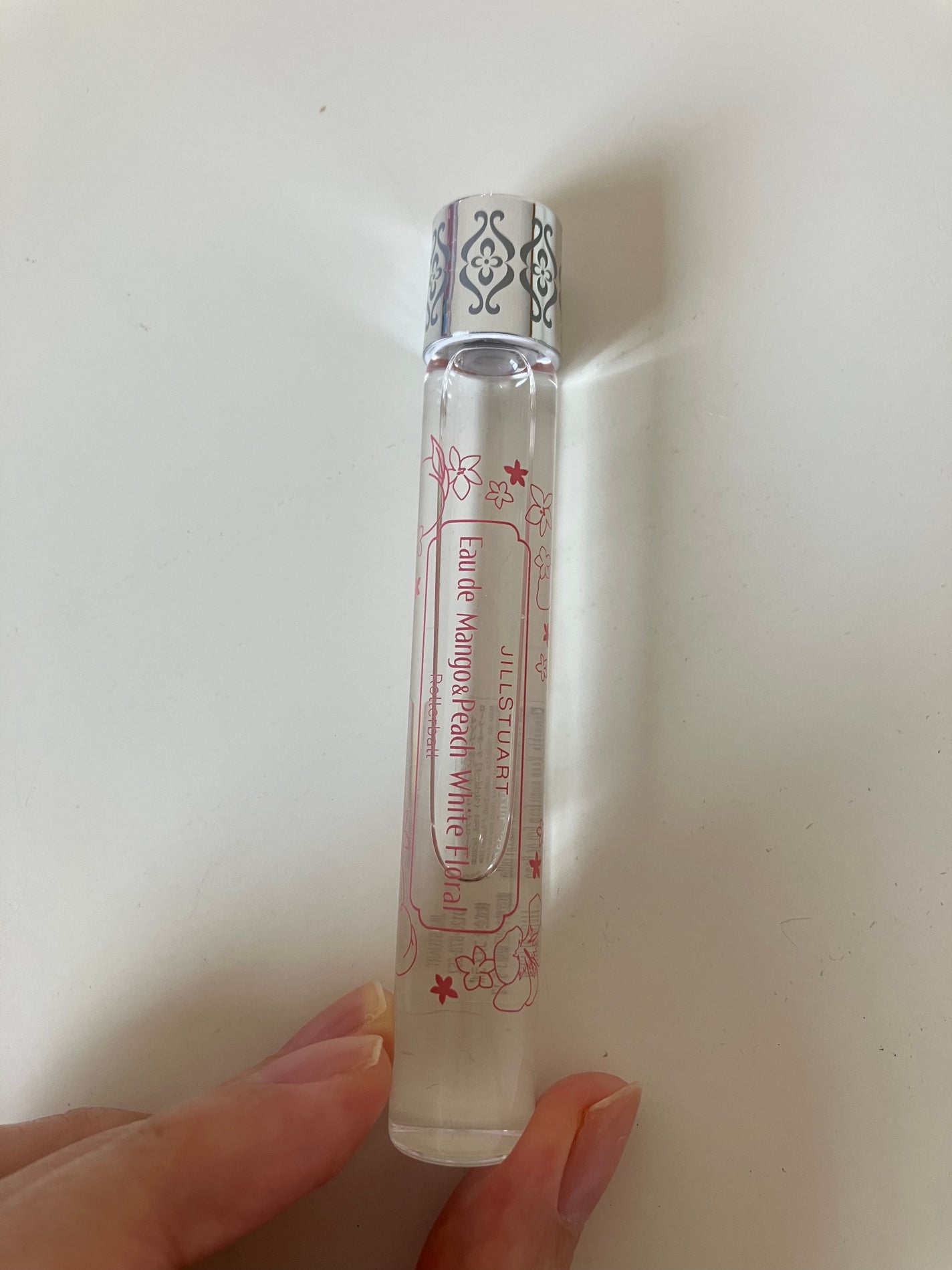 ジルスチュアート オード マンゴー&ピーチ ホワイトフローラル ローラーボール/JILL STUART/香水(レディース)を使ったクチコミ(1枚目)