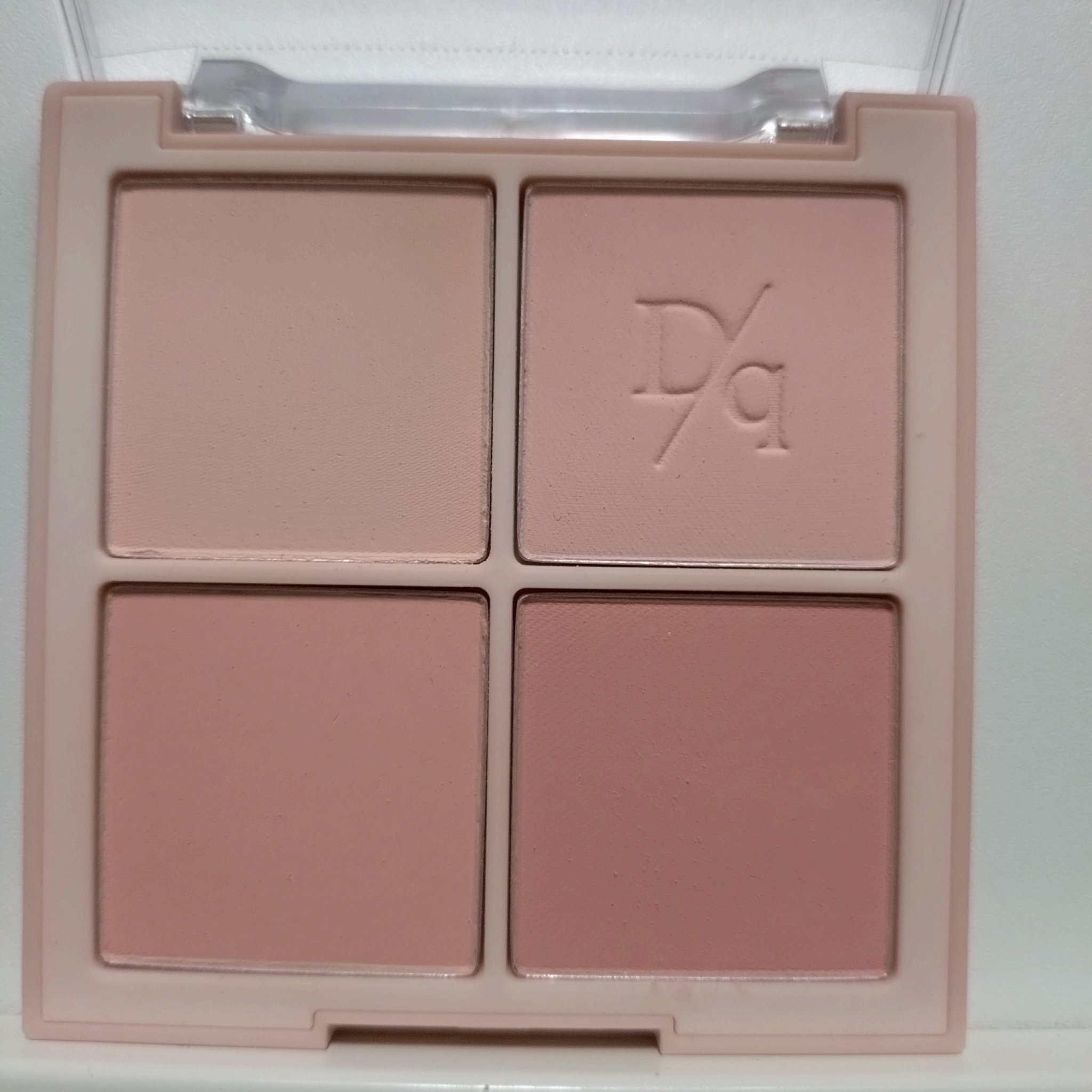 ブレンディングムードチーク/dasique/パウダーチークを使ったクチコミ（3枚目）