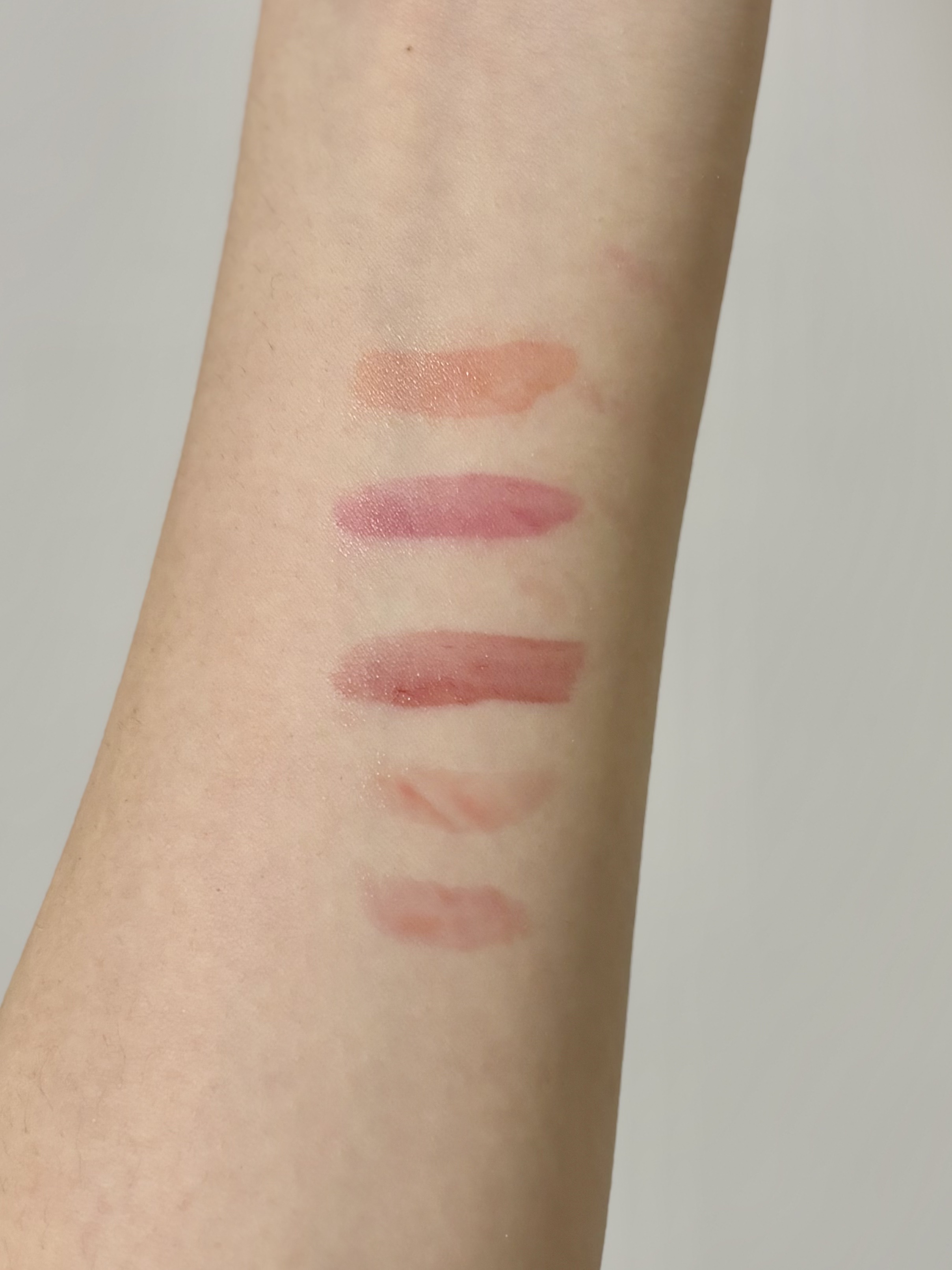 フィー 3Dボリューミンググロス/fwee/リップグロスを使ったクチコミ（1枚目）