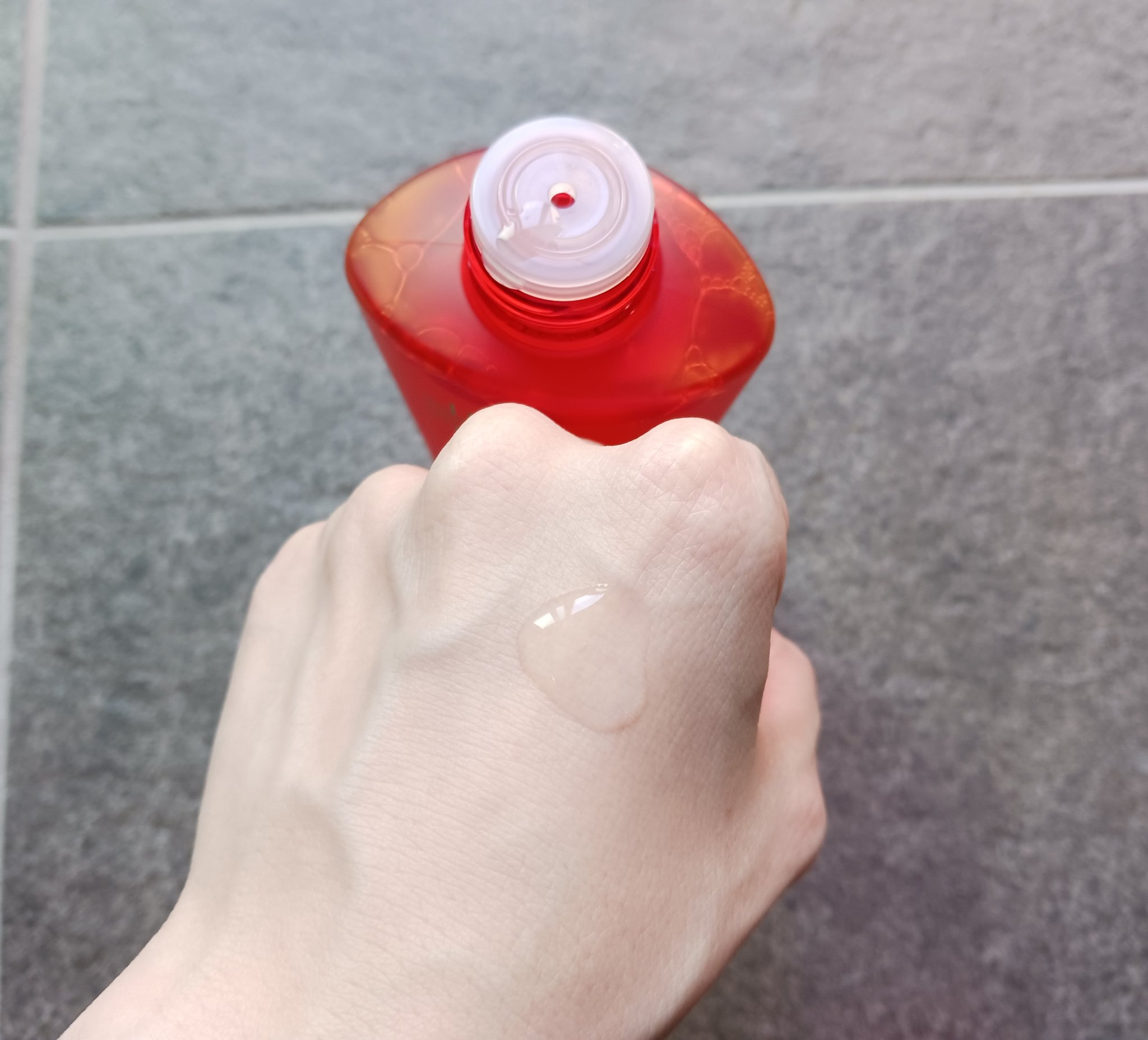 VC100エッセンスローション EX/ドクターシーラボⓇ/化粧水を使ったクチコミ（3枚目）