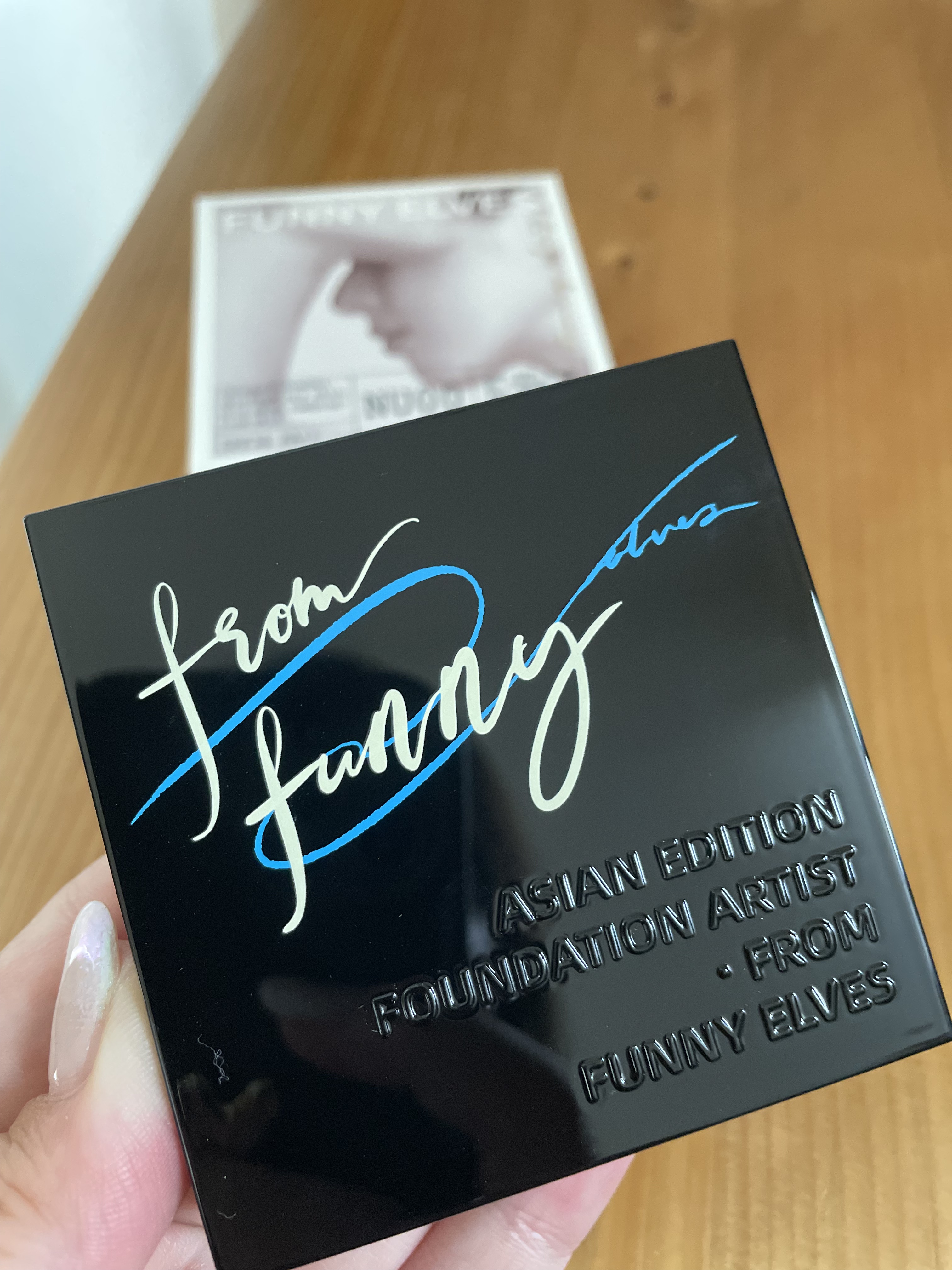 UVソフトマットプレストパウダー/FUNNY ELVES方里/プレストパウダーを使ったクチコミ（3枚目）