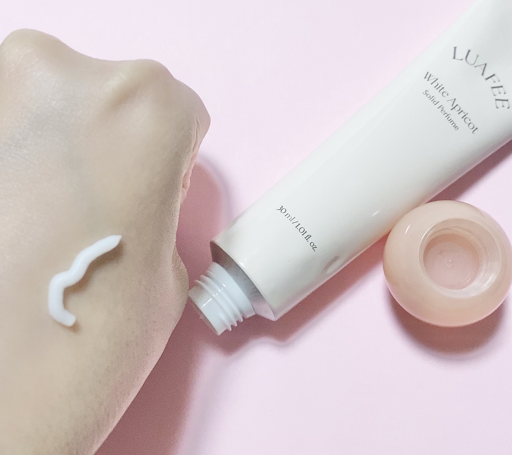 ソリッド パフューム ホワイトアプリコット/LUAFEE/練り香水を使ったクチコミ（2枚目）