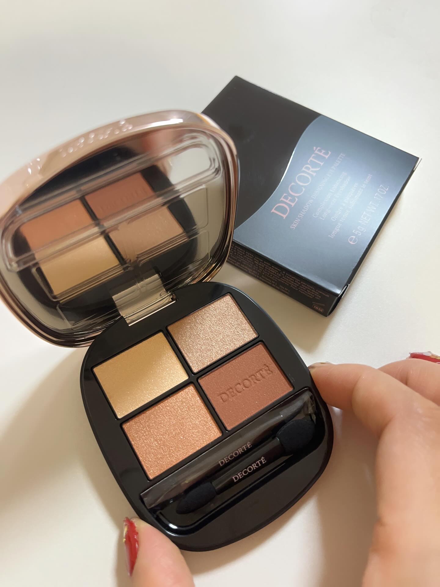 スキンシャドウ デザイニング パレット/DECORTÉ/アイシャドウパレットを使ったクチコミ（3枚目）