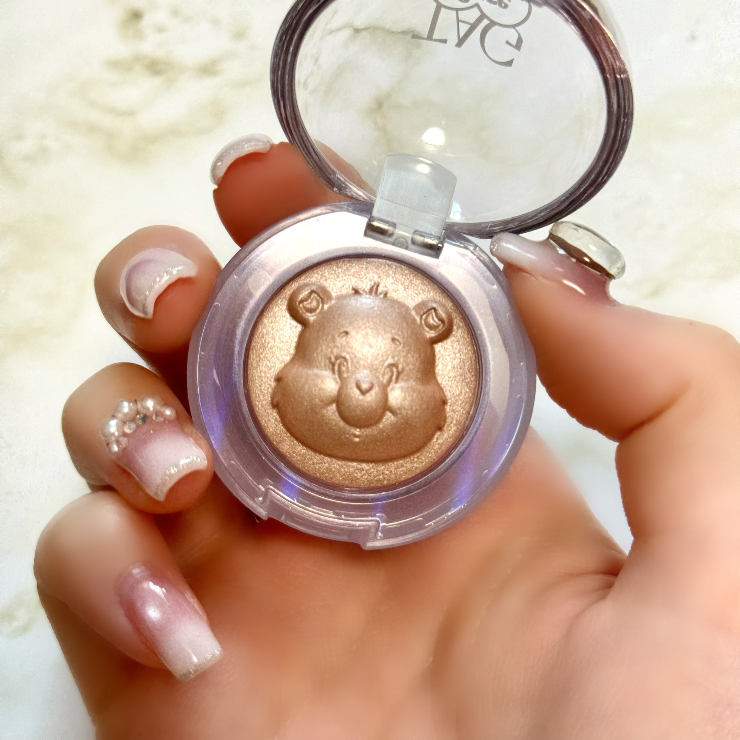 Starlit Beam Lighter/TAG/パウダーハイライトを使ったクチコミ（2枚目）