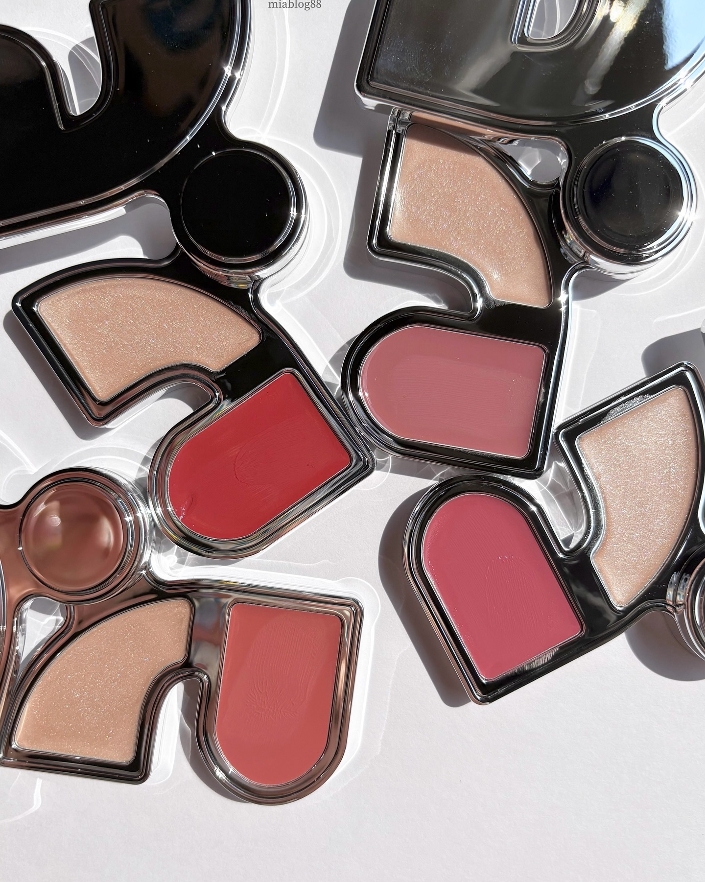 マルチブラッシュアンドハイライターデュオ/Rest & Recreation BEAUTY/ジェル・クリームチークを使ったクチコミ（1枚目）