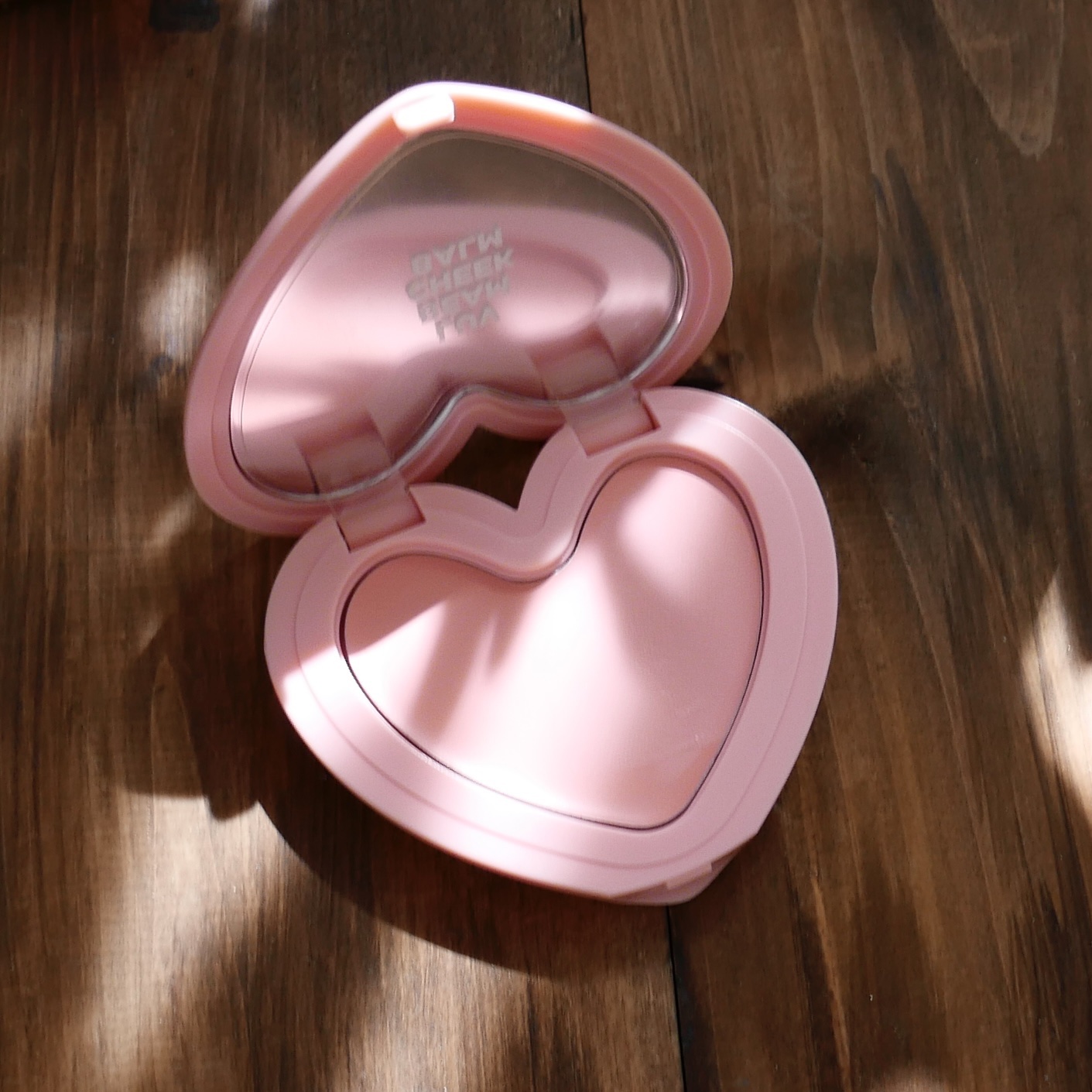 ラヴ ビーム チークバーム/lilybyred/ジェル・クリームチークを使ったクチコミ（2枚目）