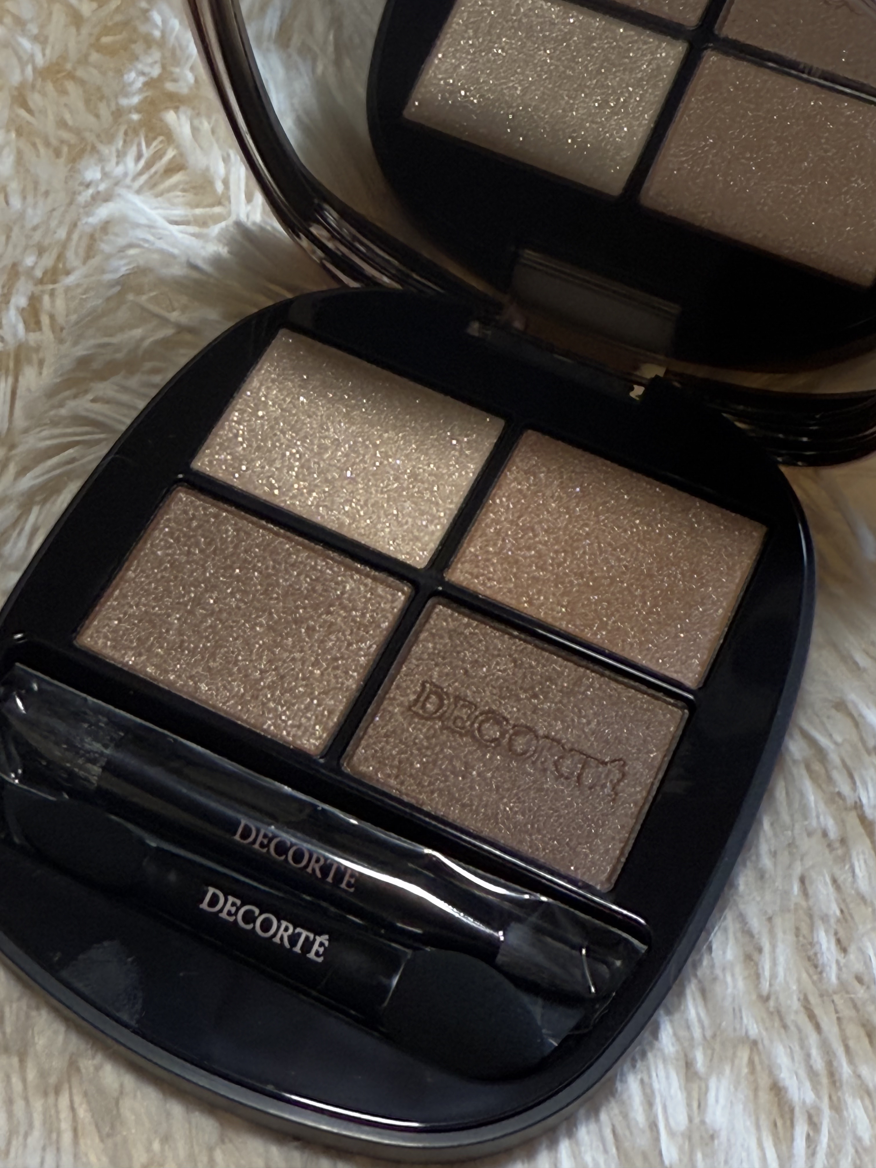 スキンシャドウ デザイニング パレット/DECORTÉ/アイシャドウパレットを使ったクチコミ（2枚目）