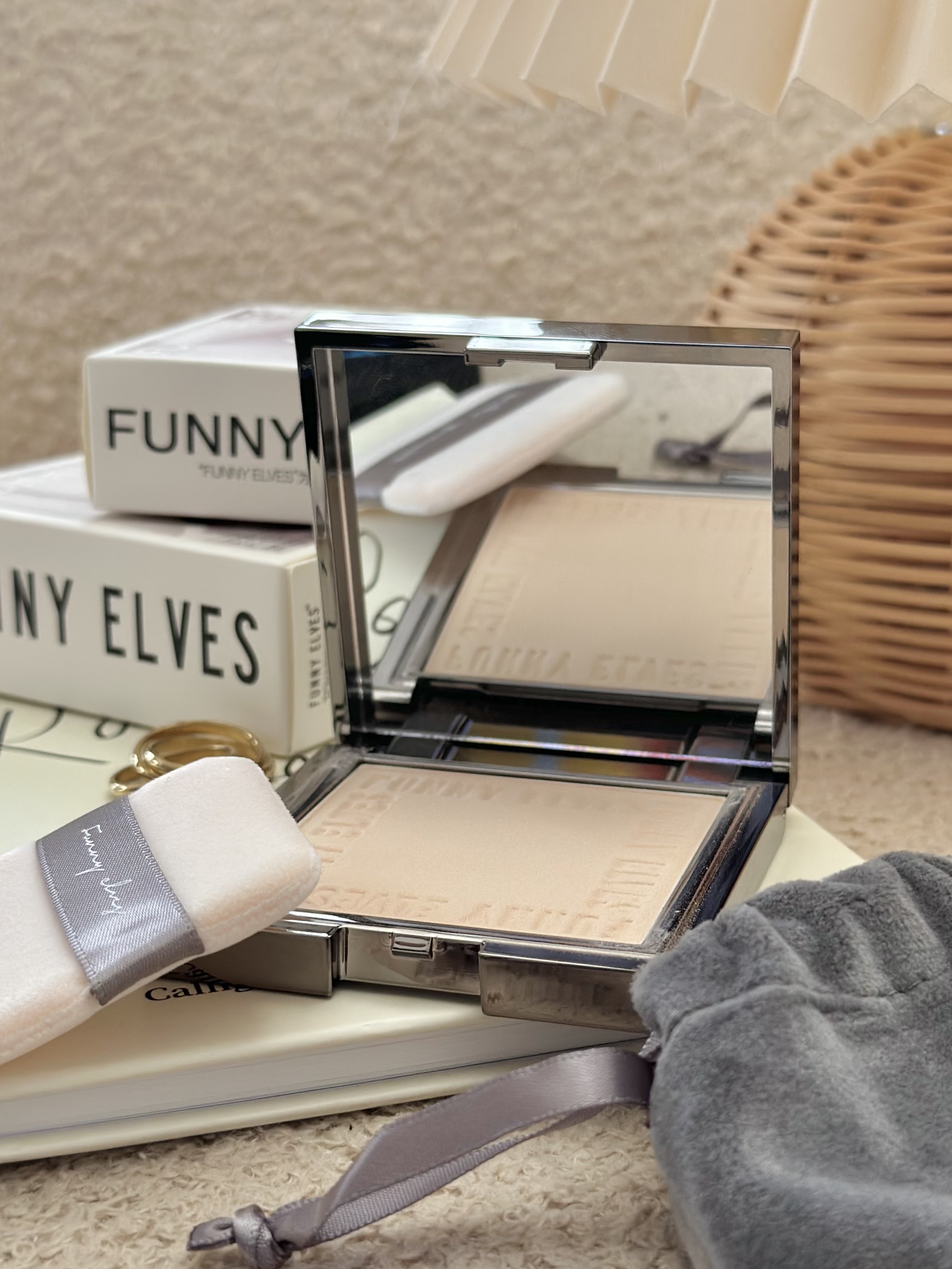 ソフトマットプレストパウダー/FUNNY ELVES方里/プレストパウダーを使ったクチコミ（2枚目）