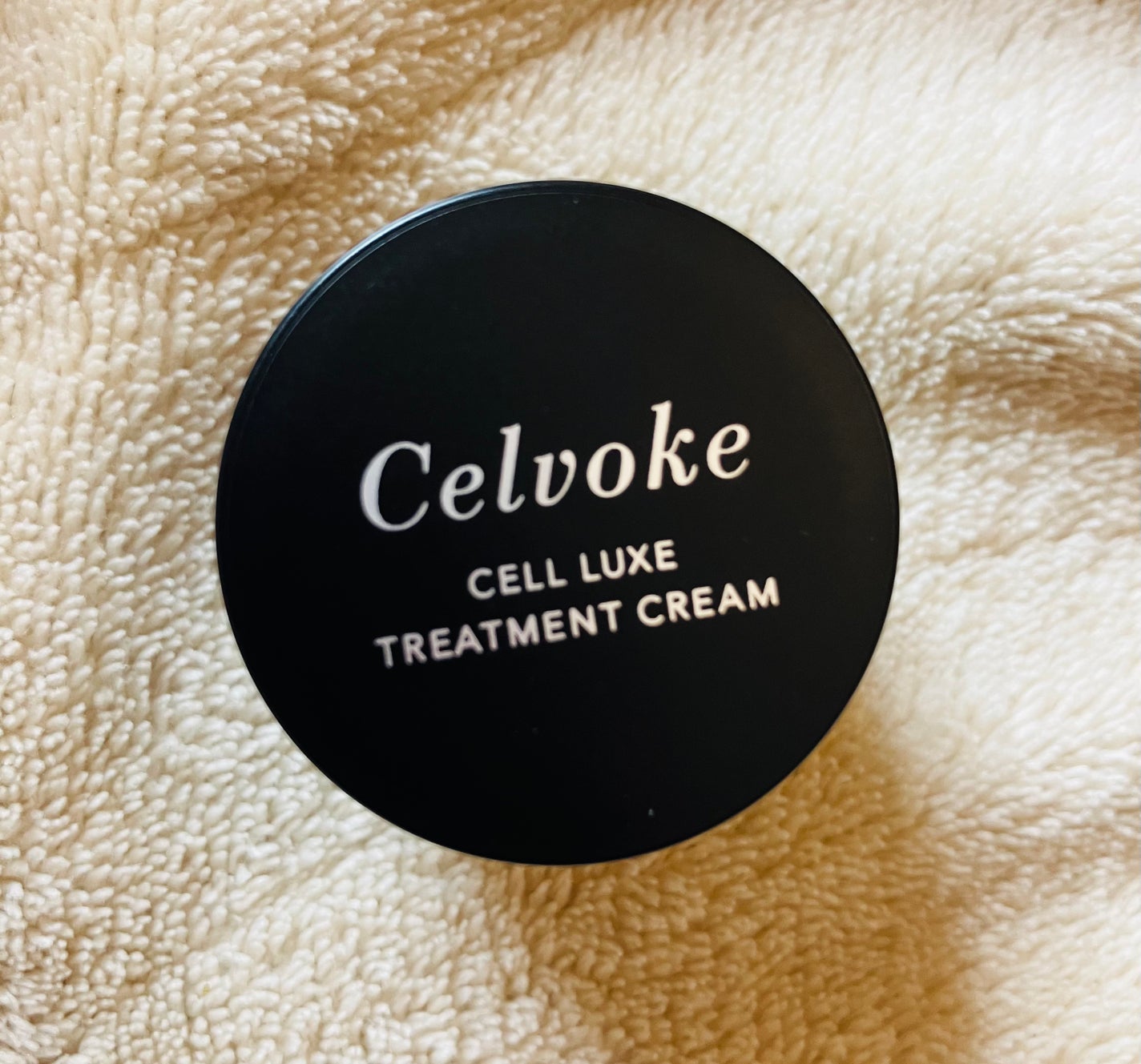 セルヴォーク セルリュクストリートメントクリーム/Celvoke/フェイスクリームを使ったクチコミ(2枚目)