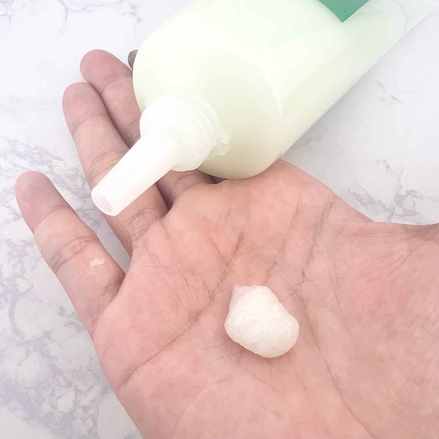 ローズマリー スカルプ スクラブ/AROMATICA/ヘッドスクラブを使ったクチコミ（2枚目）