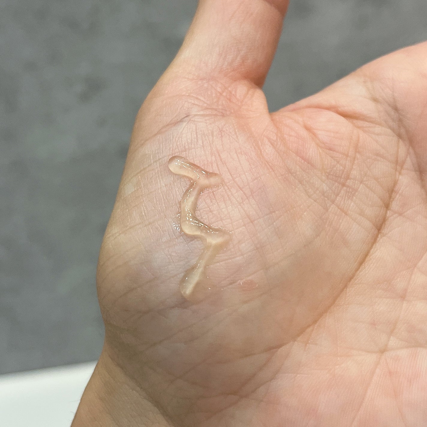 金のプラセンタ濃ハリもっちりーな/ホワイトラベル/アイケア・アイクリームを使ったクチコミ(4枚目)