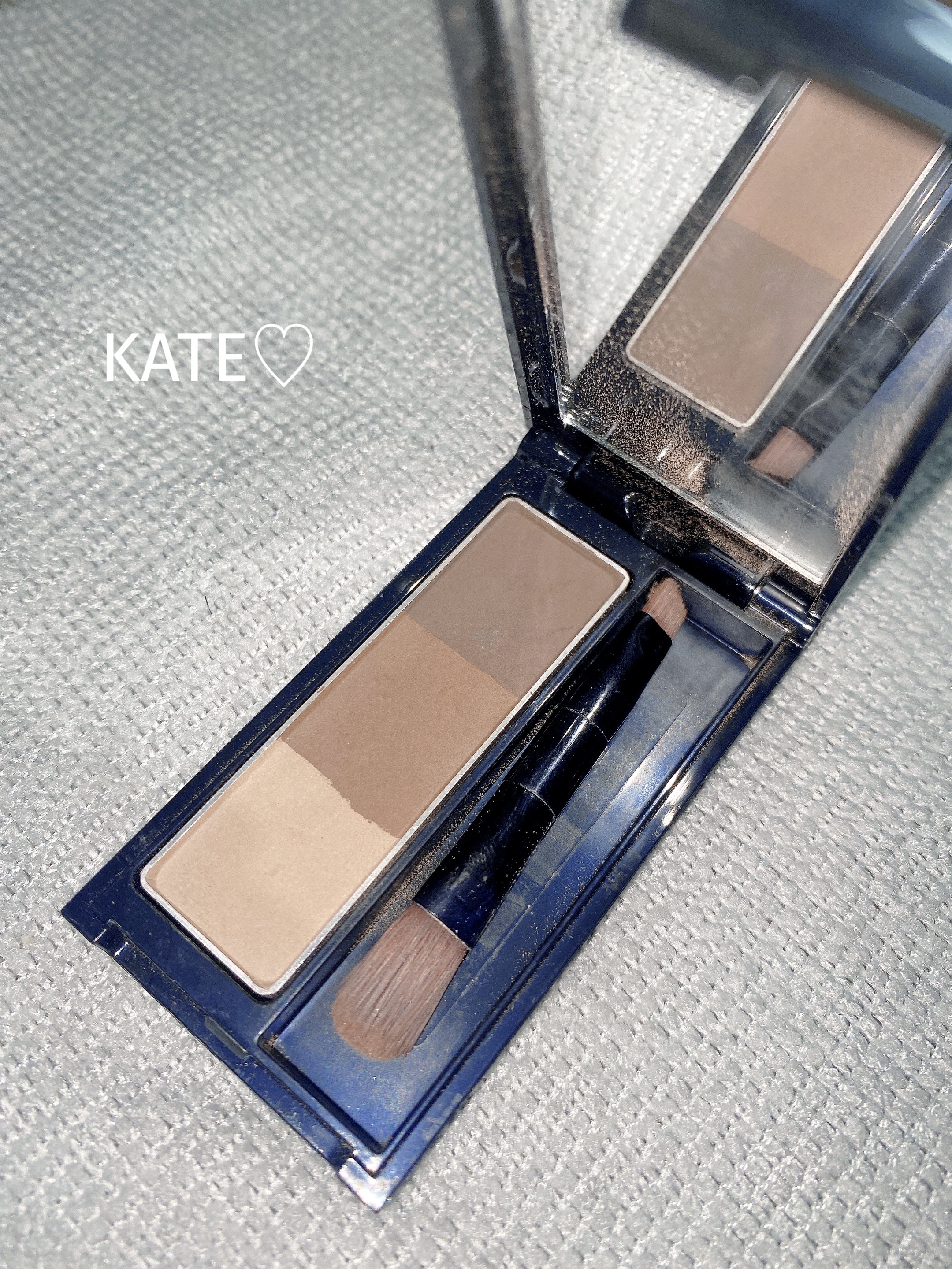 ケイト デザイニングアイブロウ3D/KATE/パウダーアイブロウを使ったクチコミ（1枚目）