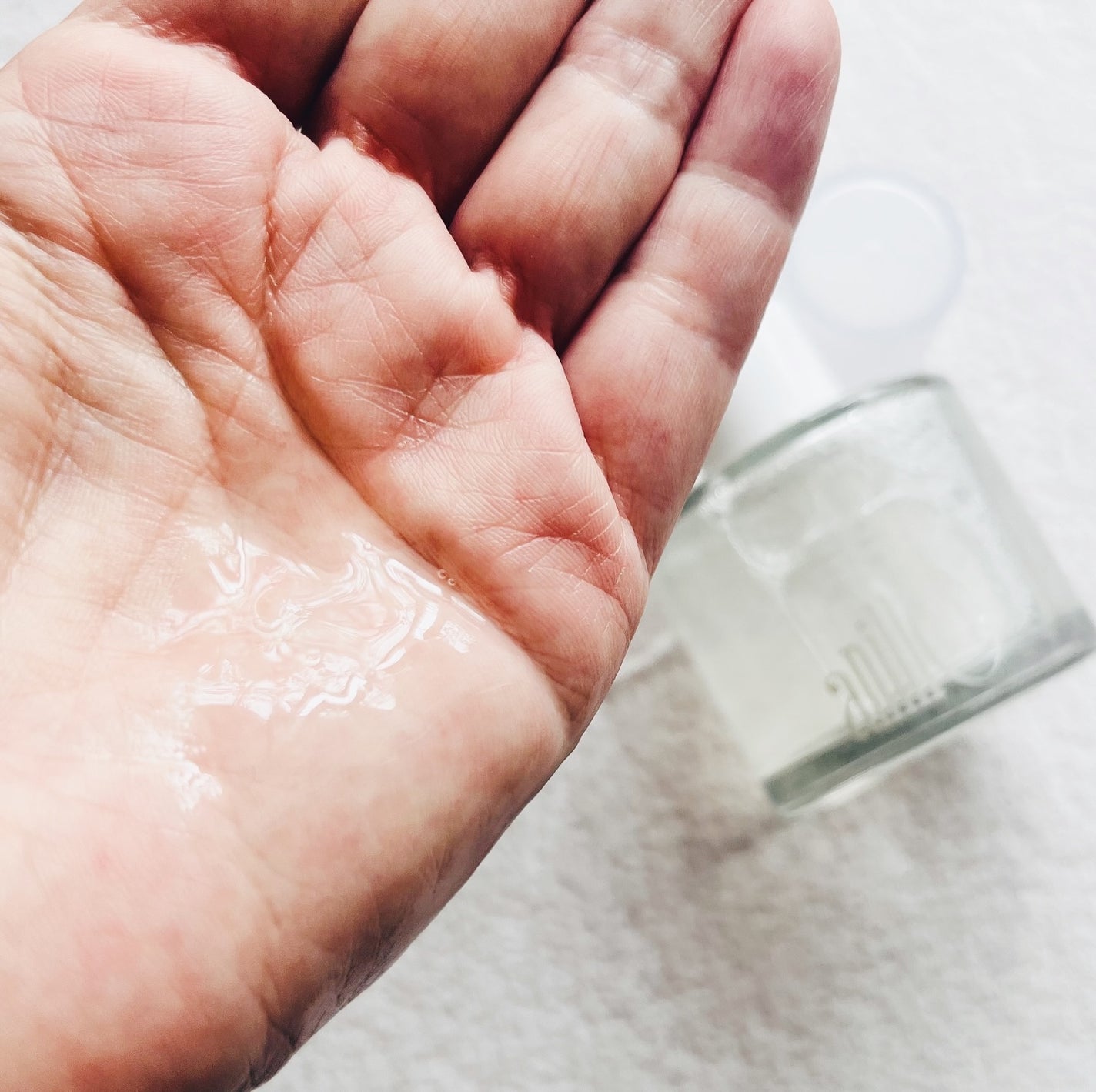 ロージーナイトヘアエッセンス/ANILLO/ヘアオイルを使ったクチコミ(10枚目)