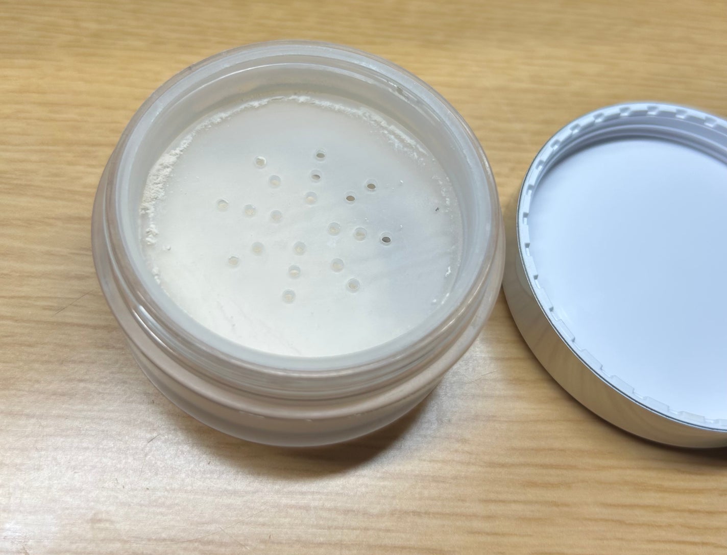 ZEESEA 「ゼロ」粉感皮脂コントロールルースパウダー/ZEESEA/ルースパウダーを使ったクチコミ(2枚目)