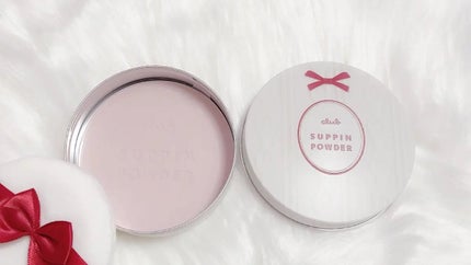 すっぴんパウダー ウォームグロウ フルールハニーの香り/クラブ/プレストパウダーを使ったクチコミ(2枚目)