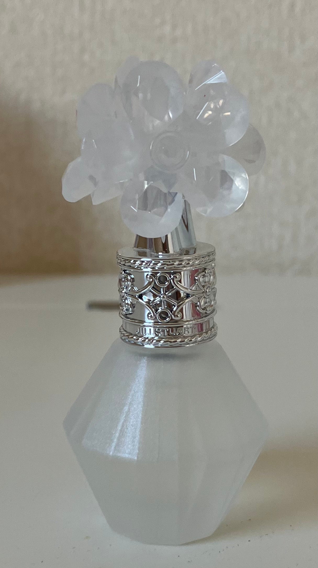 クリスタルブルーム スノー オードパルファン/JILL STUART/香水(レディース)を使ったクチコミ(1枚目)