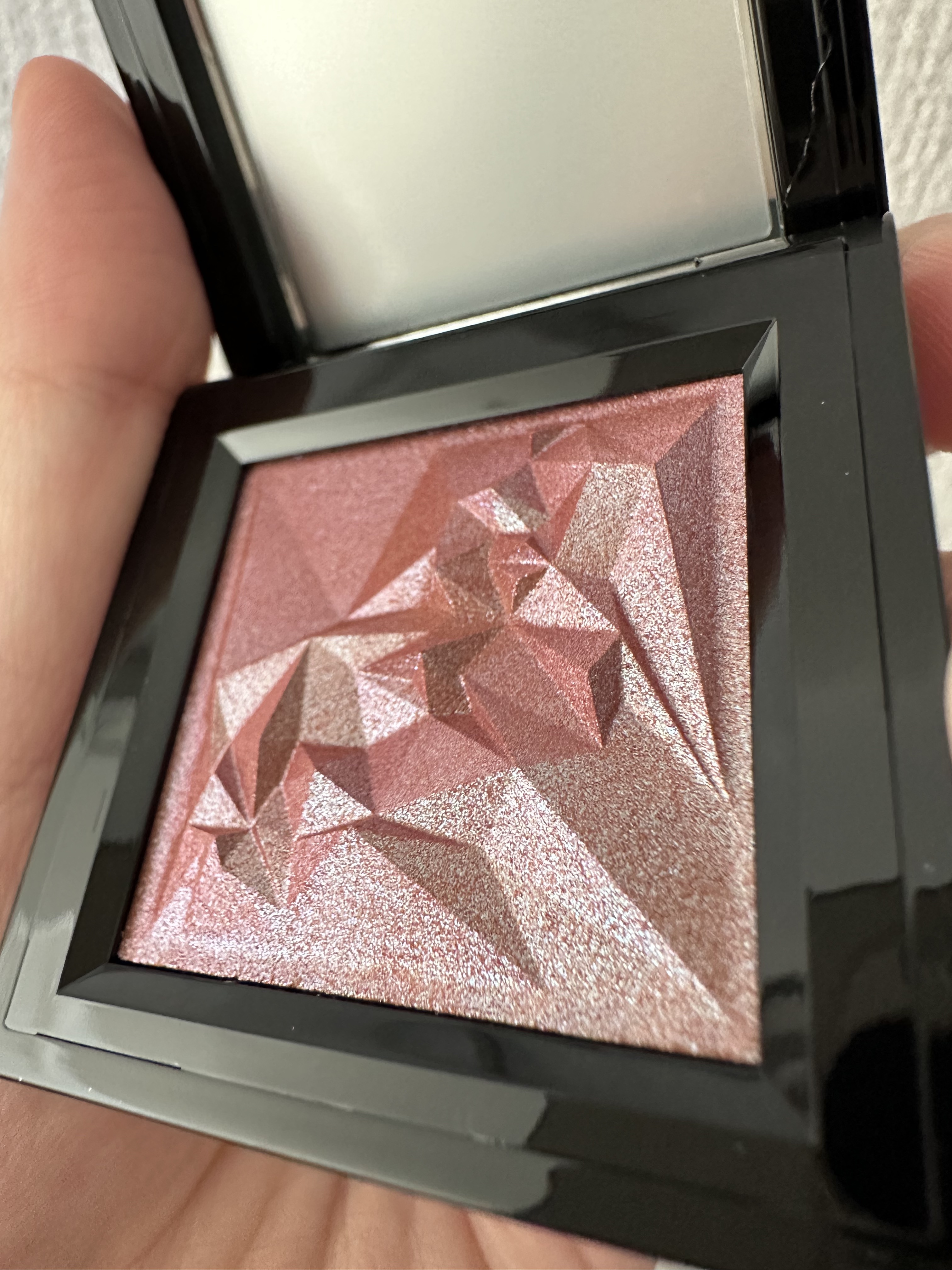 クラッシュド ジェム/shu uemura/単色アイシャドウを使ったクチコミ（3枚目）