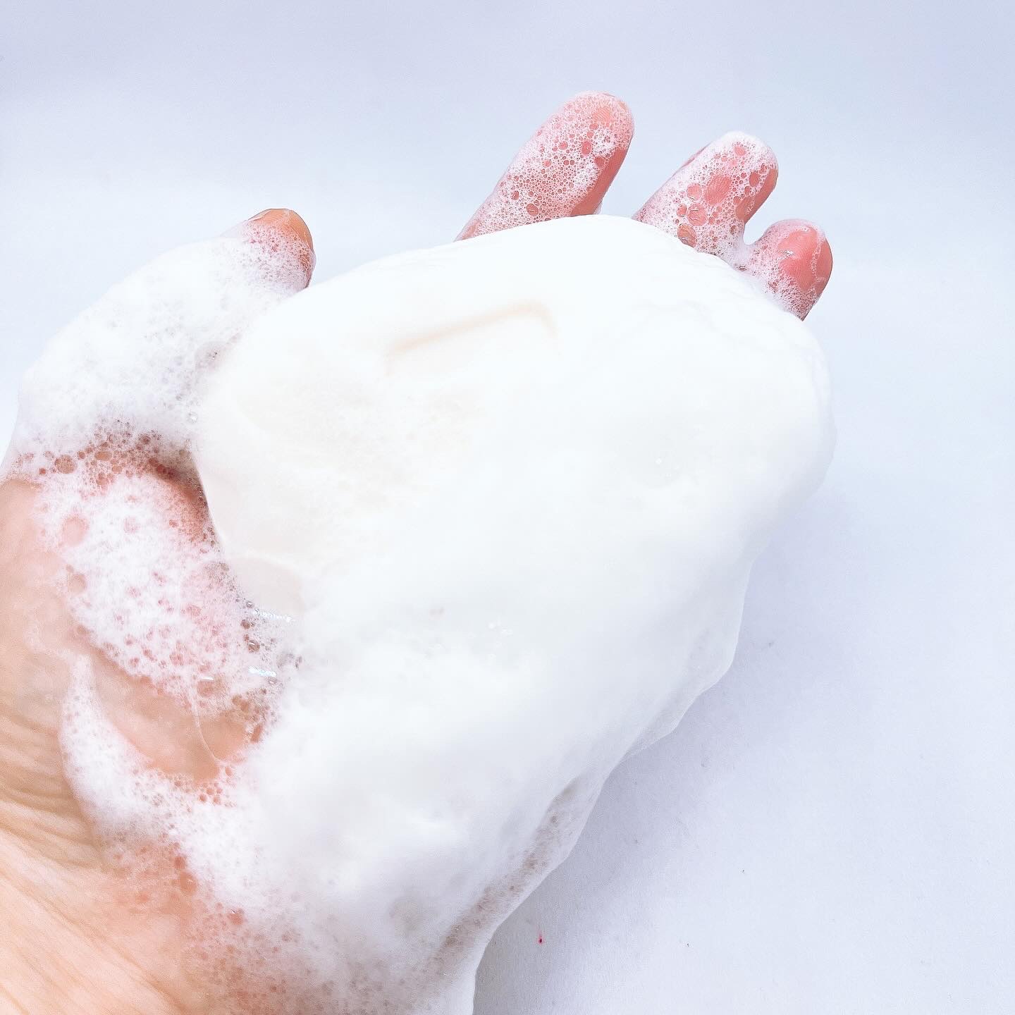 赤箱 (しっとり)/カウブランド/洗顔石鹸を使ったクチコミ（3枚目）