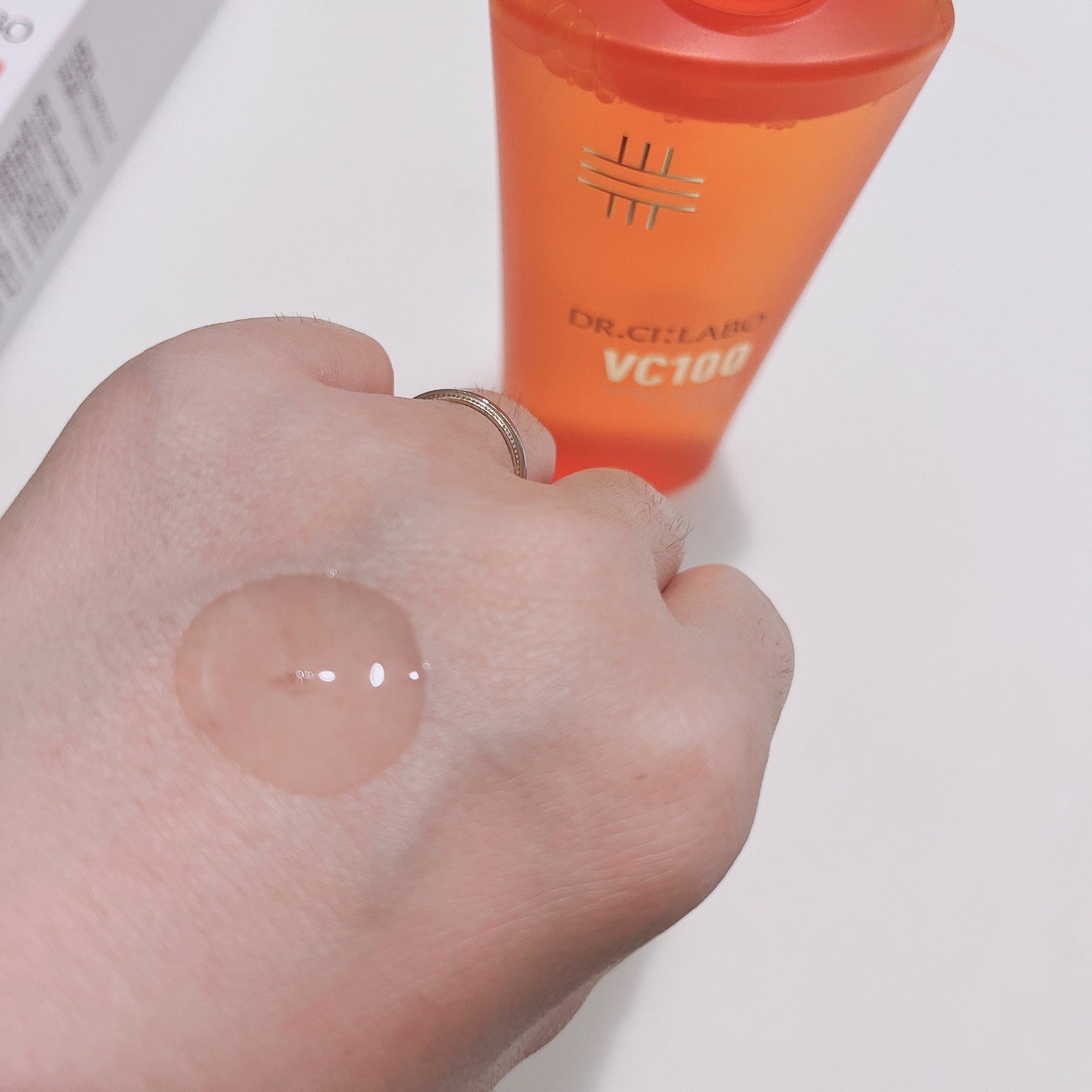 ちゅん on LIPS 「❁VC100エッセンスローションEX100兆個*2のマイクロ高..」(3枚目)