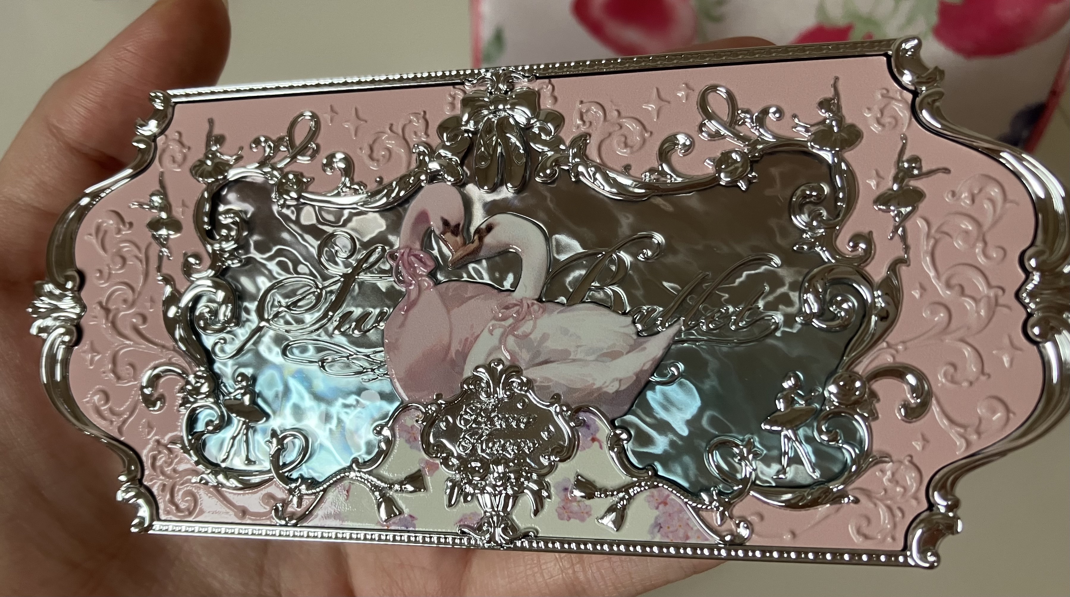 フラワーノーズスワンバレエシリーズ アイシャドウパレット 03 ピンクスワン/FlowerKnows/アイシャドウパレットを使ったクチコミ（1枚目）