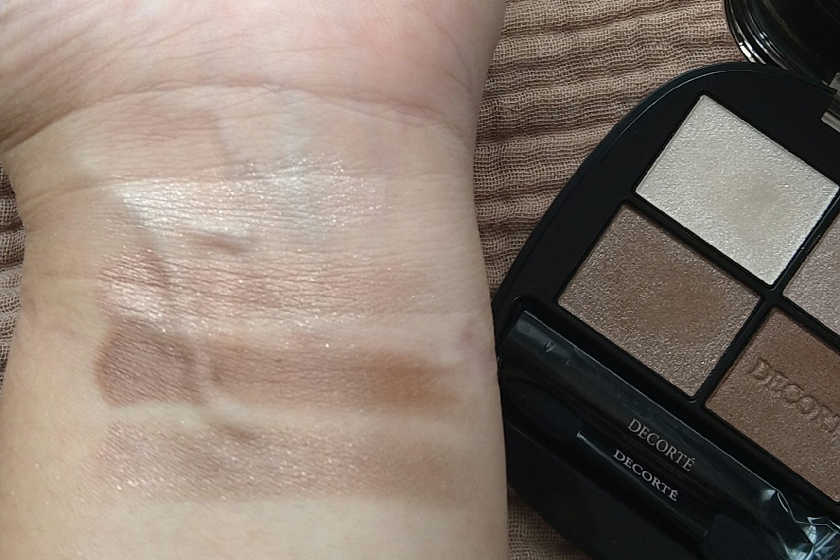 スキンシャドウ デザイニング パレット/DECORTÉ/アイシャドウパレットを使ったクチコミ（2枚目）