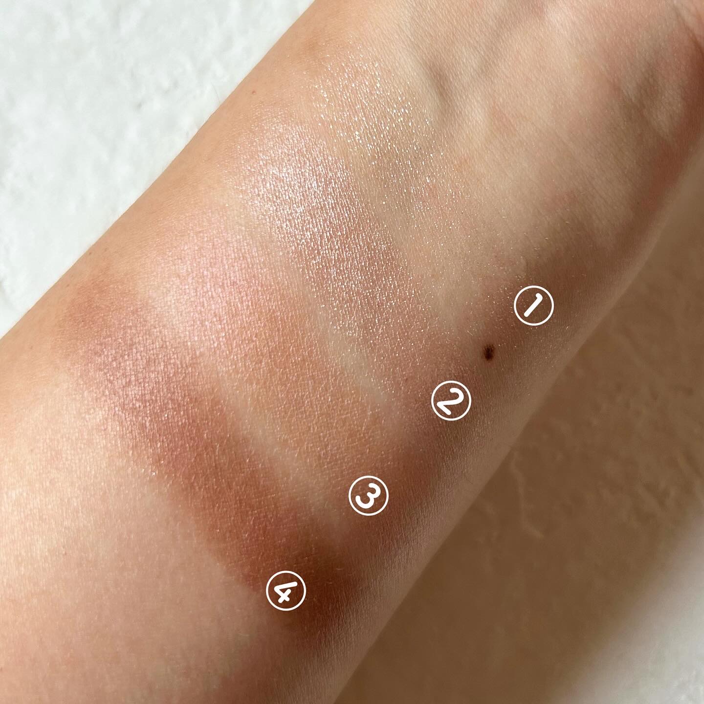 アディクション ザ シングル アイシャドウ パール/ADDICTION/単色アイシャドウを使ったクチコミ（3枚目）