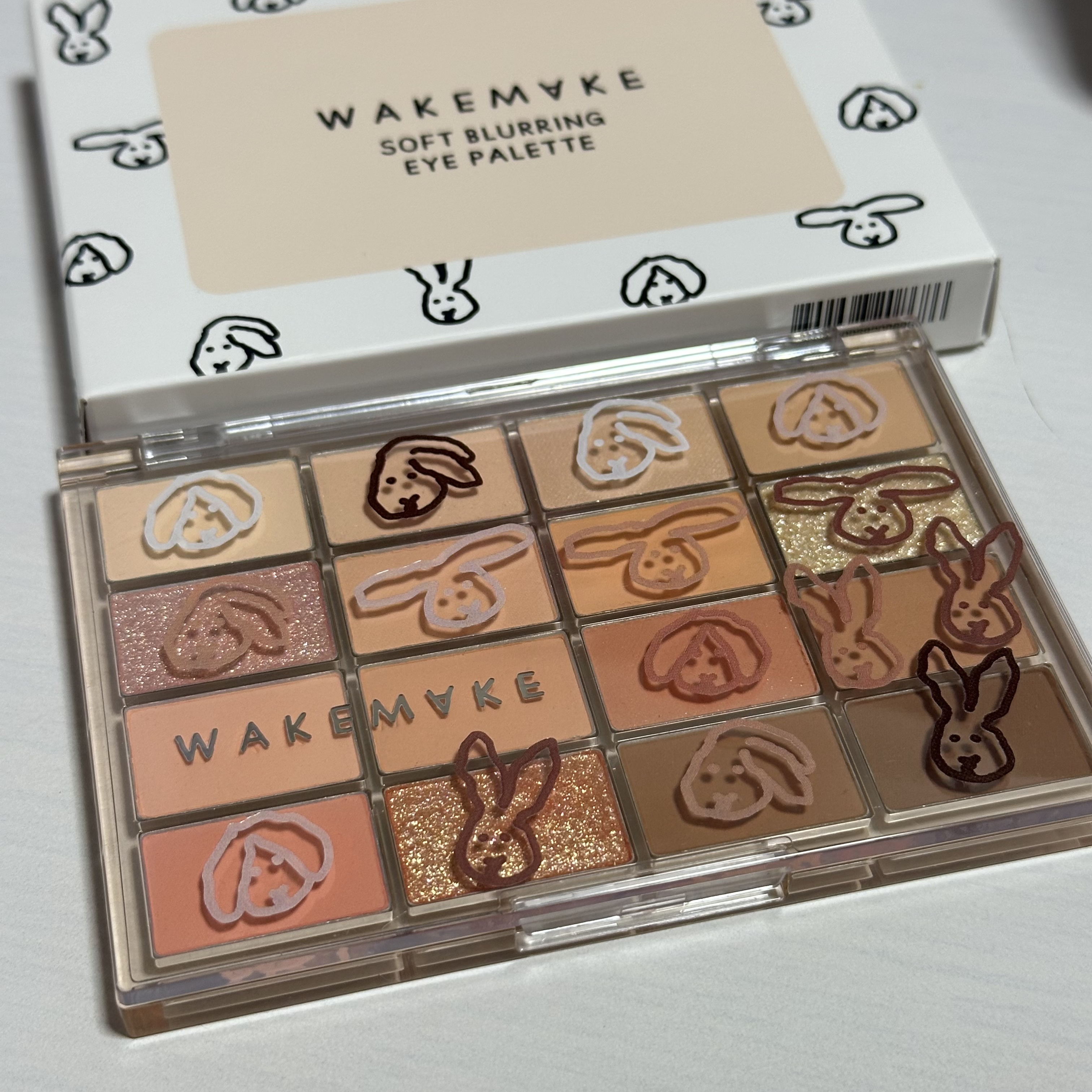 ソフトブラーリングアイパレット/wakemake/アイシャドウパレットを使ったクチコミ（1枚目）