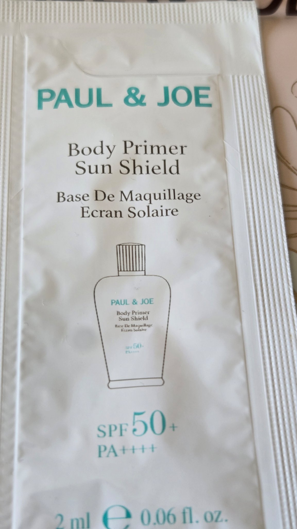 ポール＆ジョー ボディプライマー サンシールド/PAUL & JOE BEAUTE/日焼け止めローションを使ったクチコミ（1枚目）