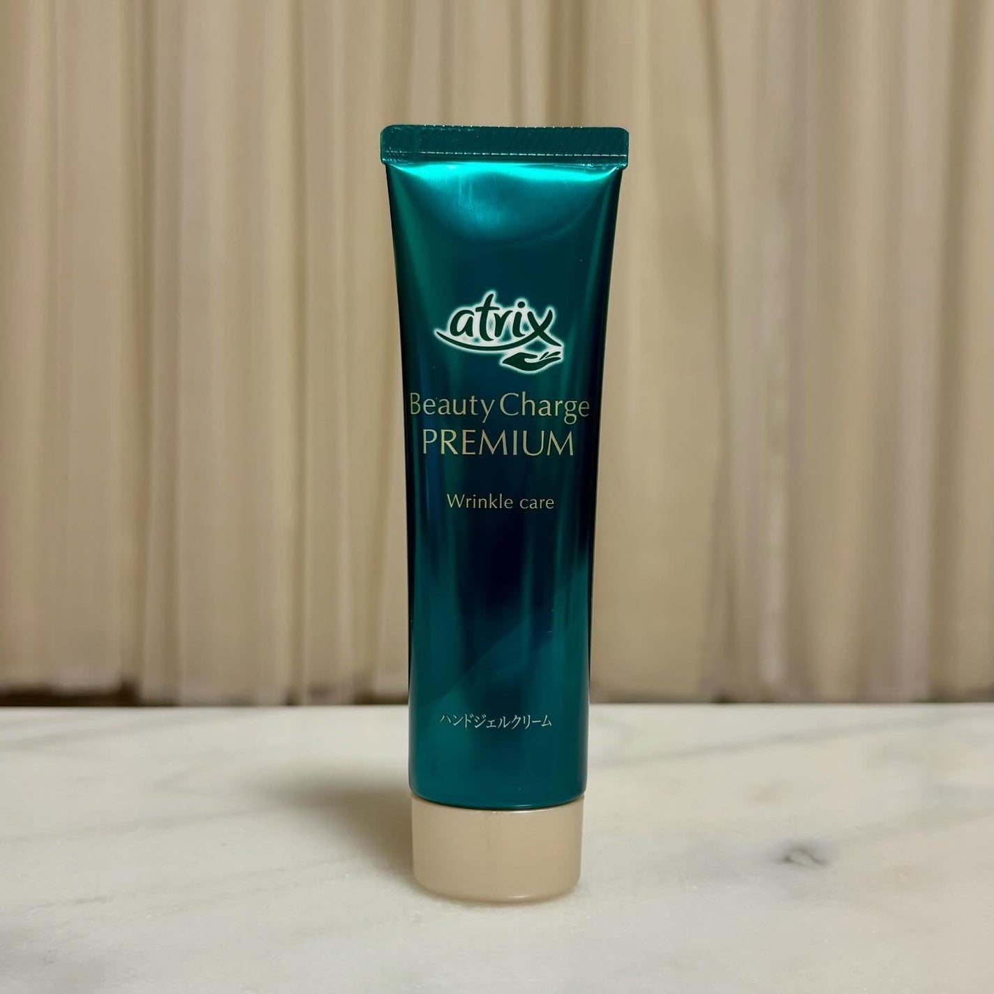 アトリックス ビューティーチャージプレミアム シワ改善 ハンドジェルクリーム 無香料/アトリックス/ハンドクリームを使ったクチコミ(1枚目)