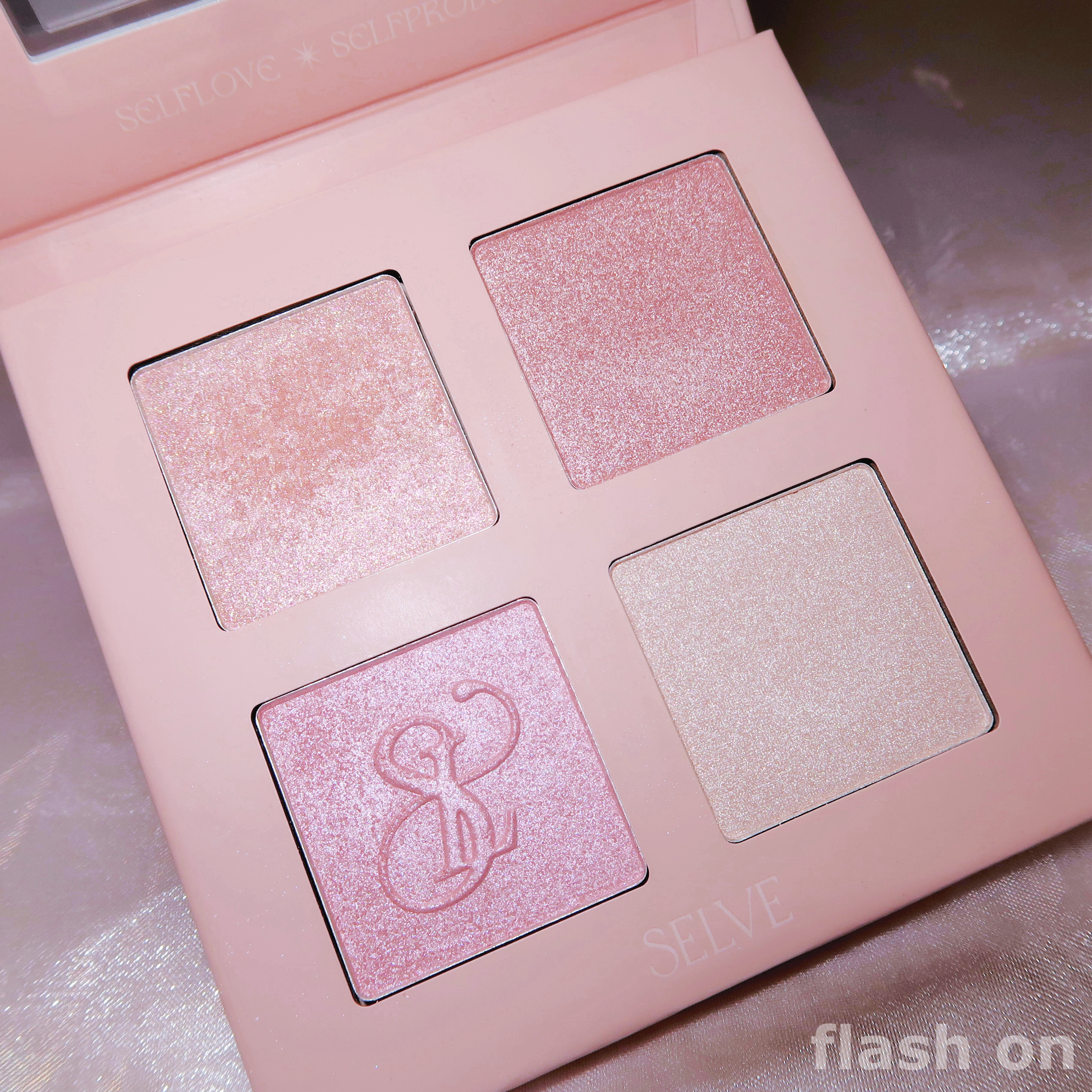 プリズムショットマルチハイライトパレット/SELVE/パウダーハイライトを使ったクチコミ（2枚目）