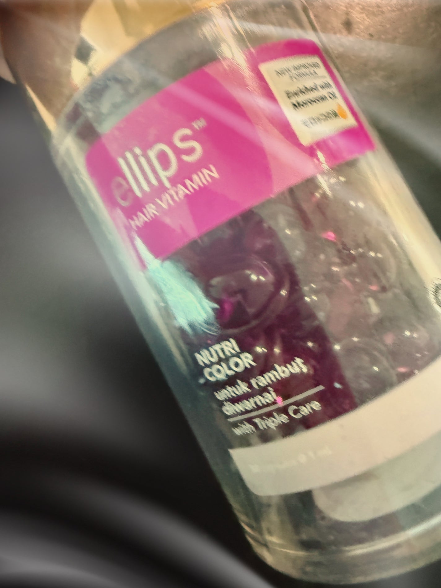 ヘアーオイル【ニュートリカラー】/ellips/ヘアオイルを使ったクチコミ(1枚目)