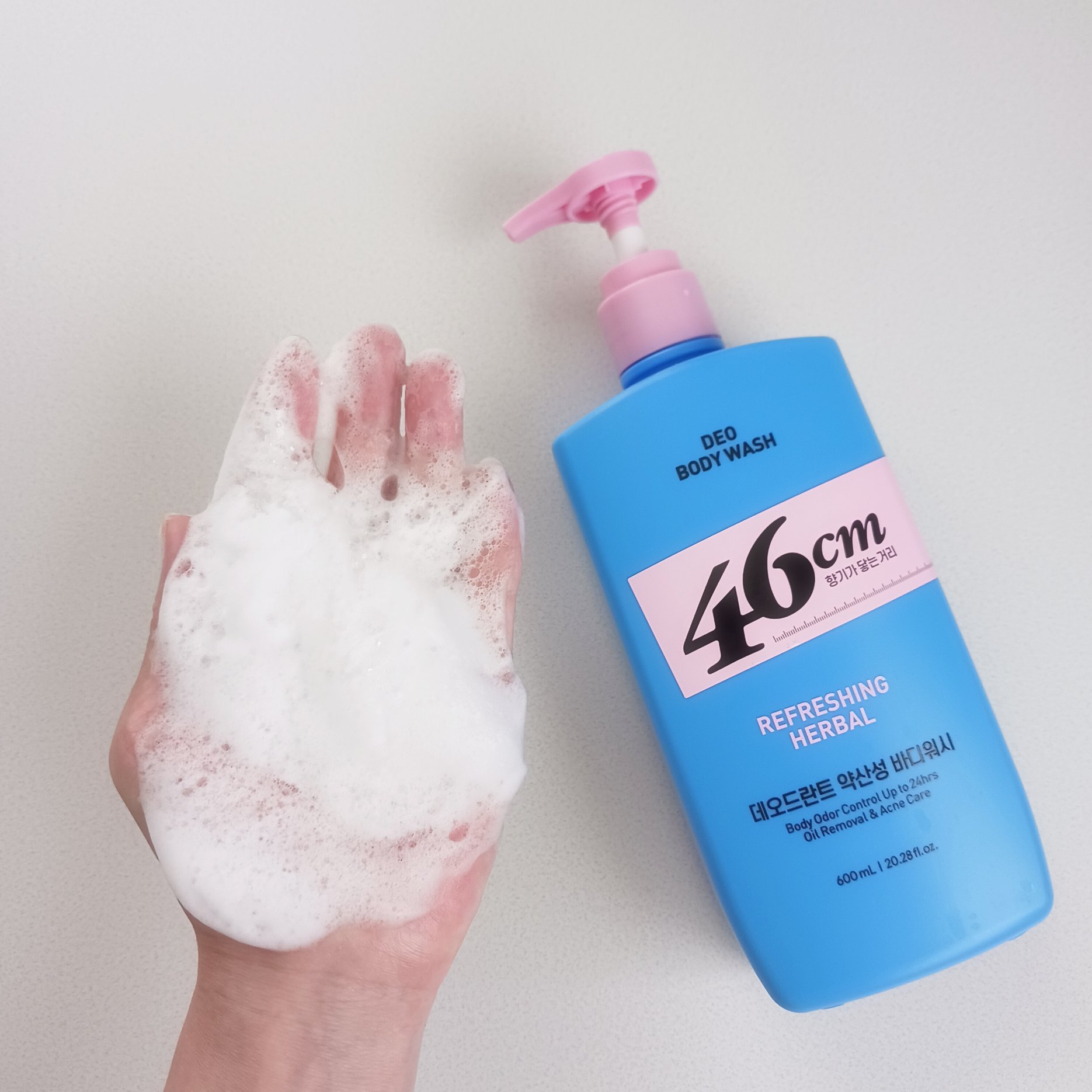 デオドラントボディウオッシュ  REFRESHING HERBAL/46cm/ボディソープを使ったクチコミ（2枚目）