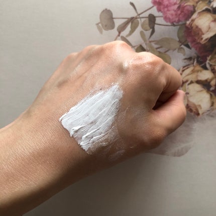 ホワイトニングドレストーンアップクリーム/COSNORI/化粧下地を使ったクチコミ(4枚目)