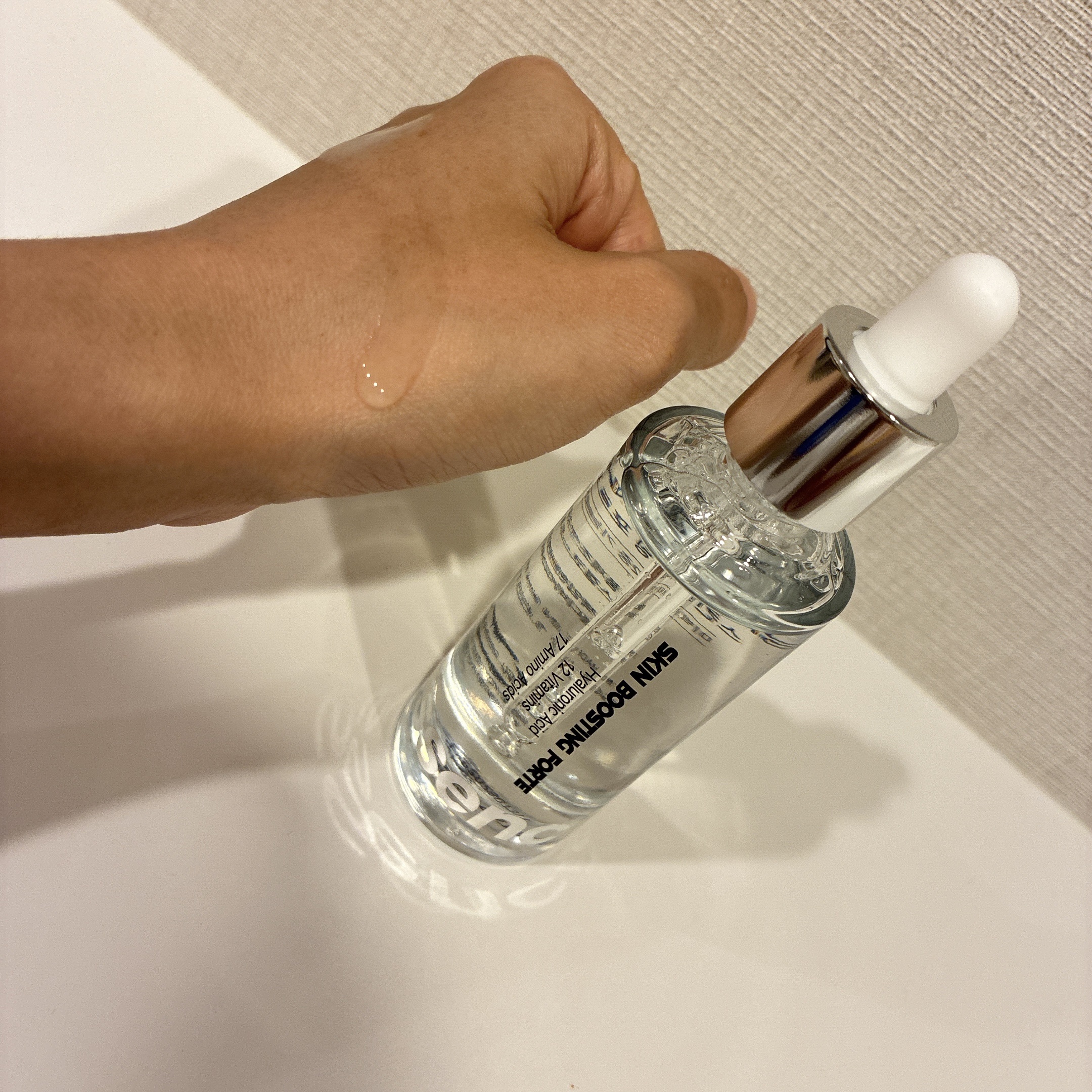 スキンブースティングフォルテセラム/essenciel/美容液を使ったクチコミ（3枚目）