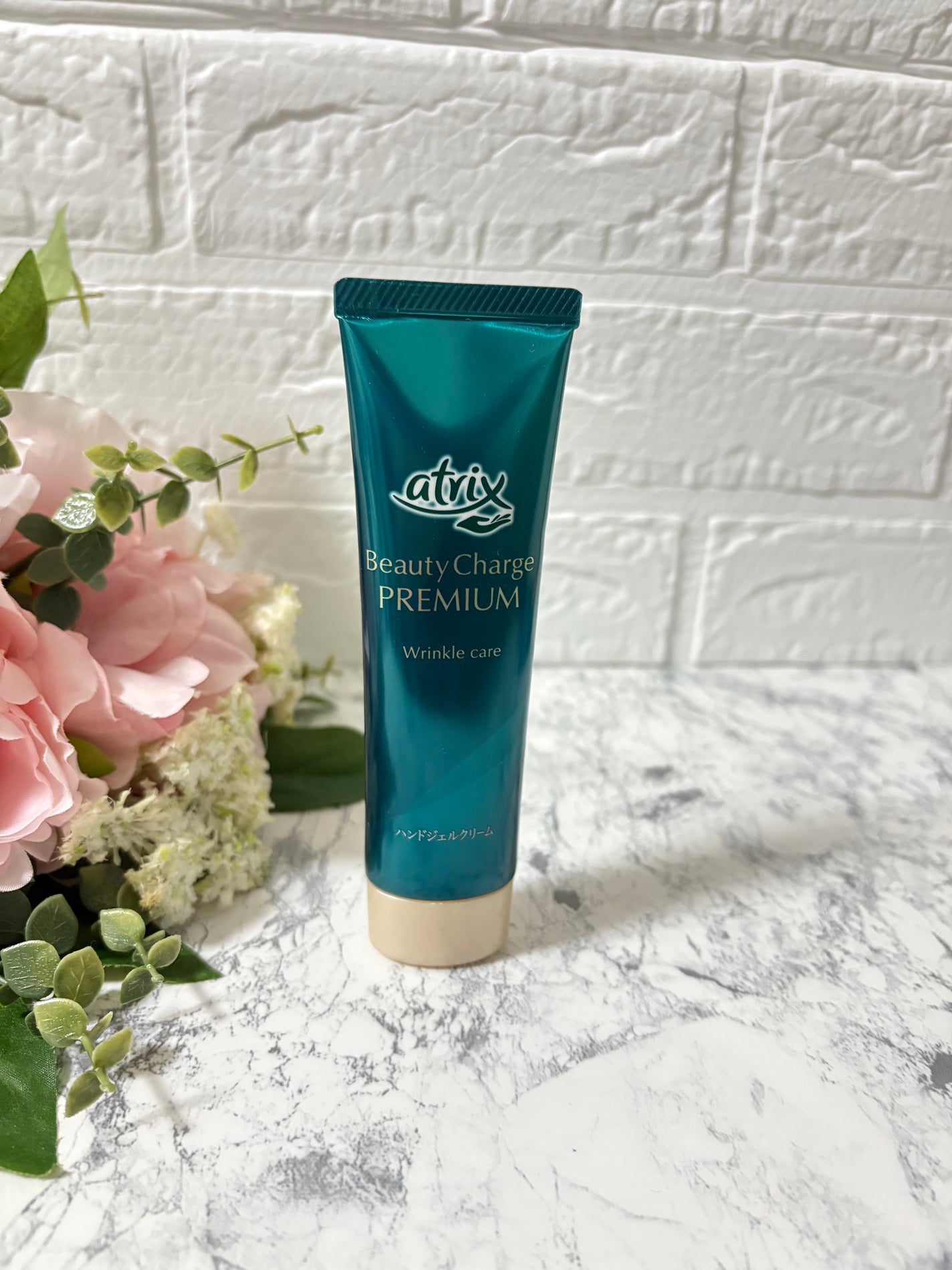 アトリックス ビューティーチャージプレミアム シワ改善 ハンドジェルクリーム 無香料/アトリックス/ハンドクリームを使ったクチコミ(2枚目)