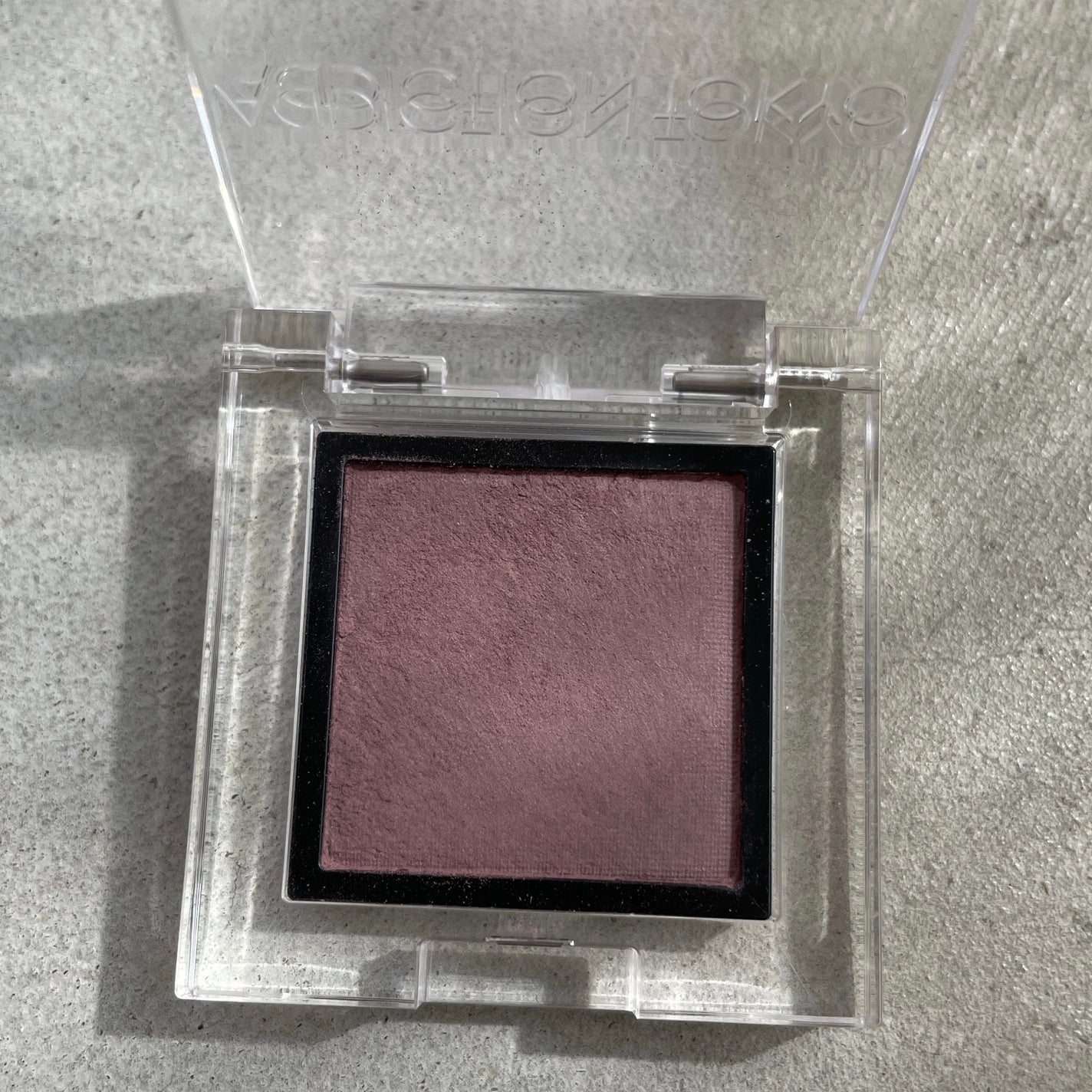 アディクション ザ アイシャドウ マット/ADDICTION/単色アイシャドウを使ったクチコミ(2枚目)