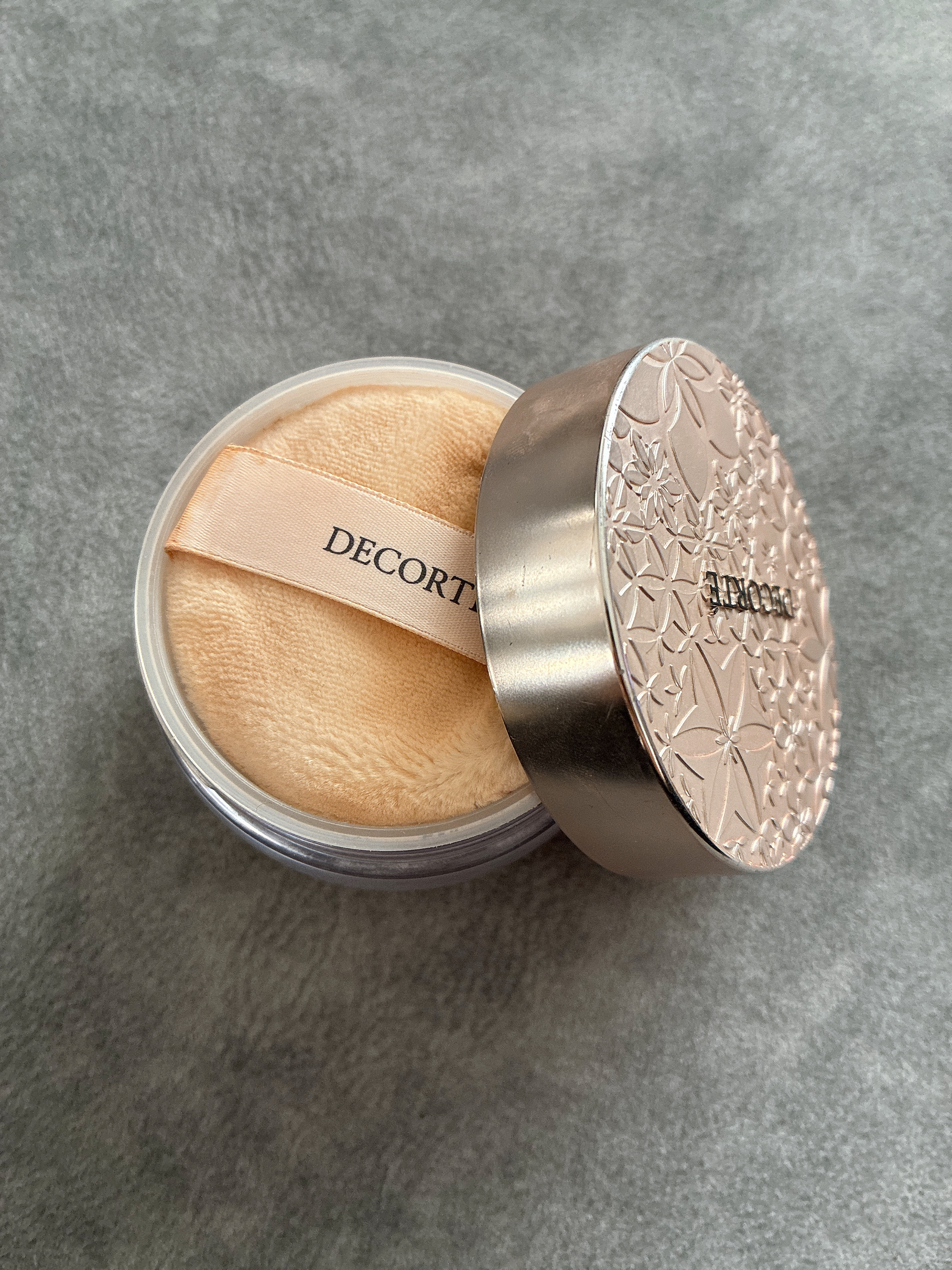 フェイスパウダー 11 luminary ivory/DECORTÉ/ルースパウダーを使ったクチコミ（2枚目）