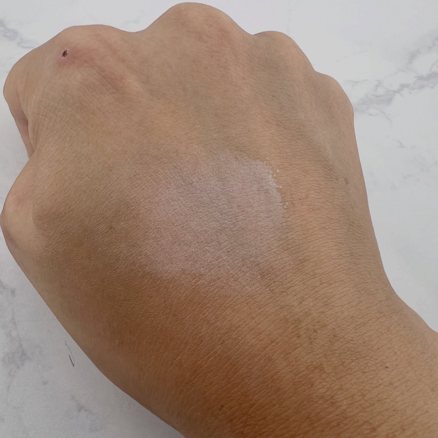 パンパン イエロー ビッグ サンクッション/ELROEL/日焼け止めローションを使ったクチコミ（3枚目）