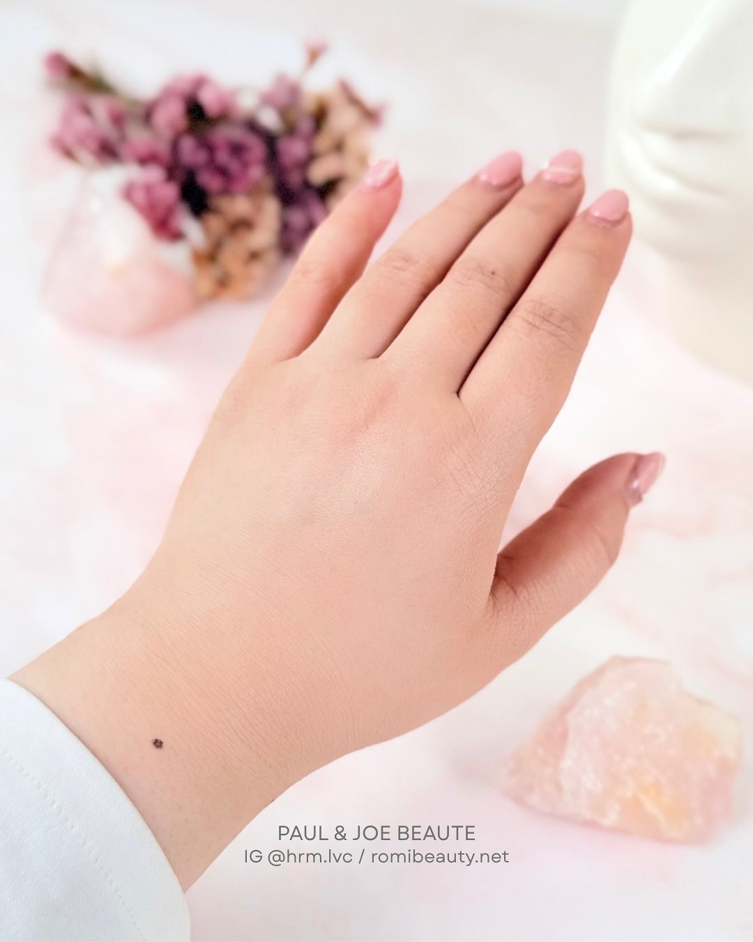 サブライム クリーム ファンデーション/PAUL & JOE BEAUTE/クリーム・エマルジョンファンデーションを使ったクチコミ(5枚目)