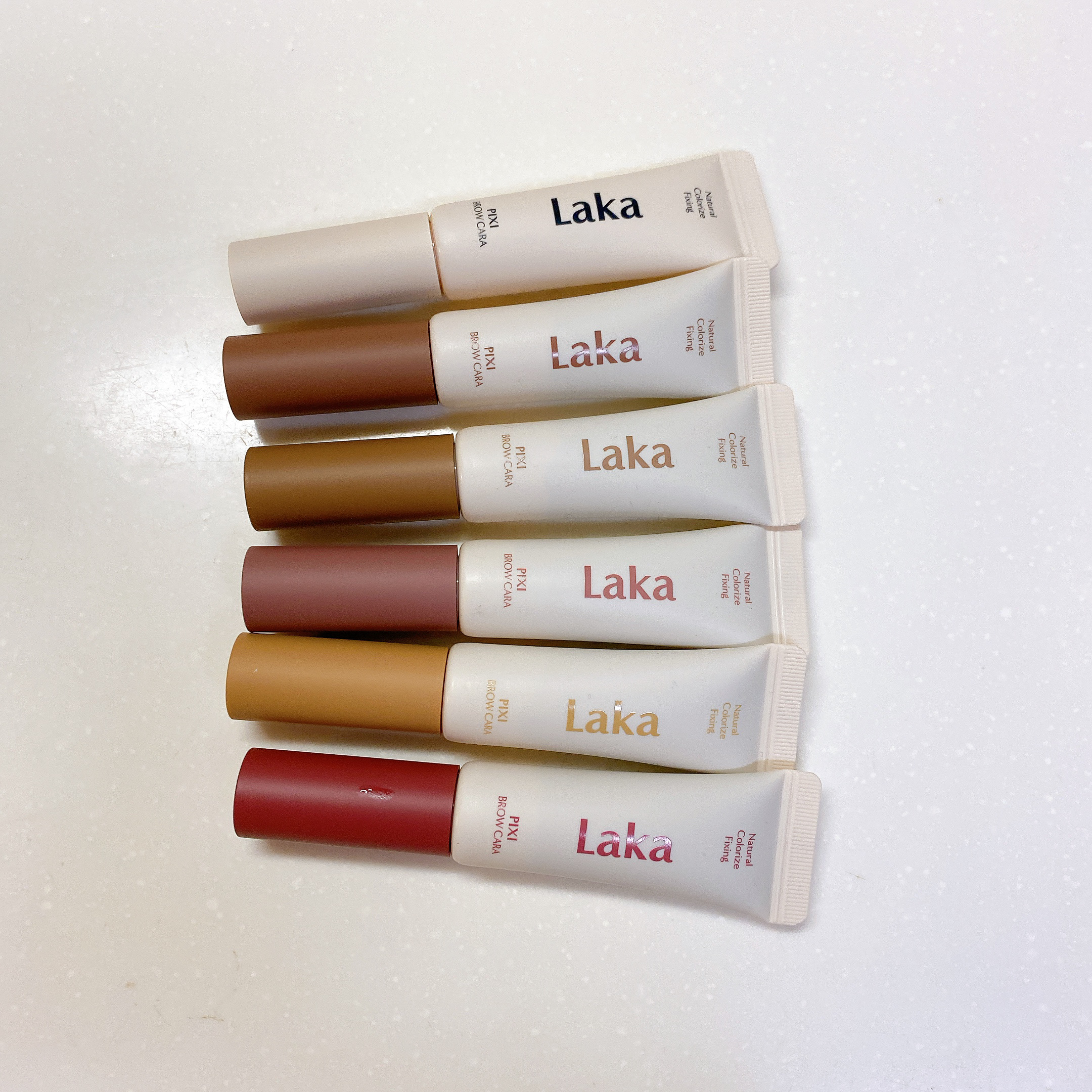 ラカ ピクシーブロウカラ/Laka/眉マスカラを使ったクチコミ（1枚目）