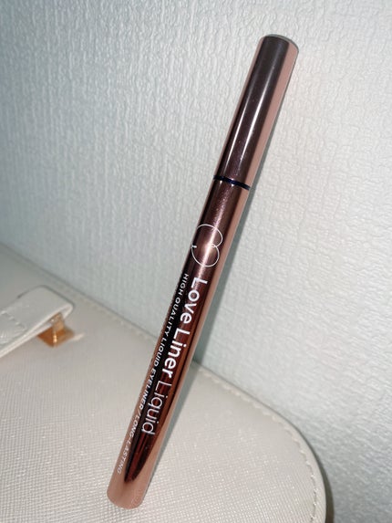 リキッドアイライナーR4/ラブ・ライナー/リキッドアイライナーを使ったクチコミ(1枚目)