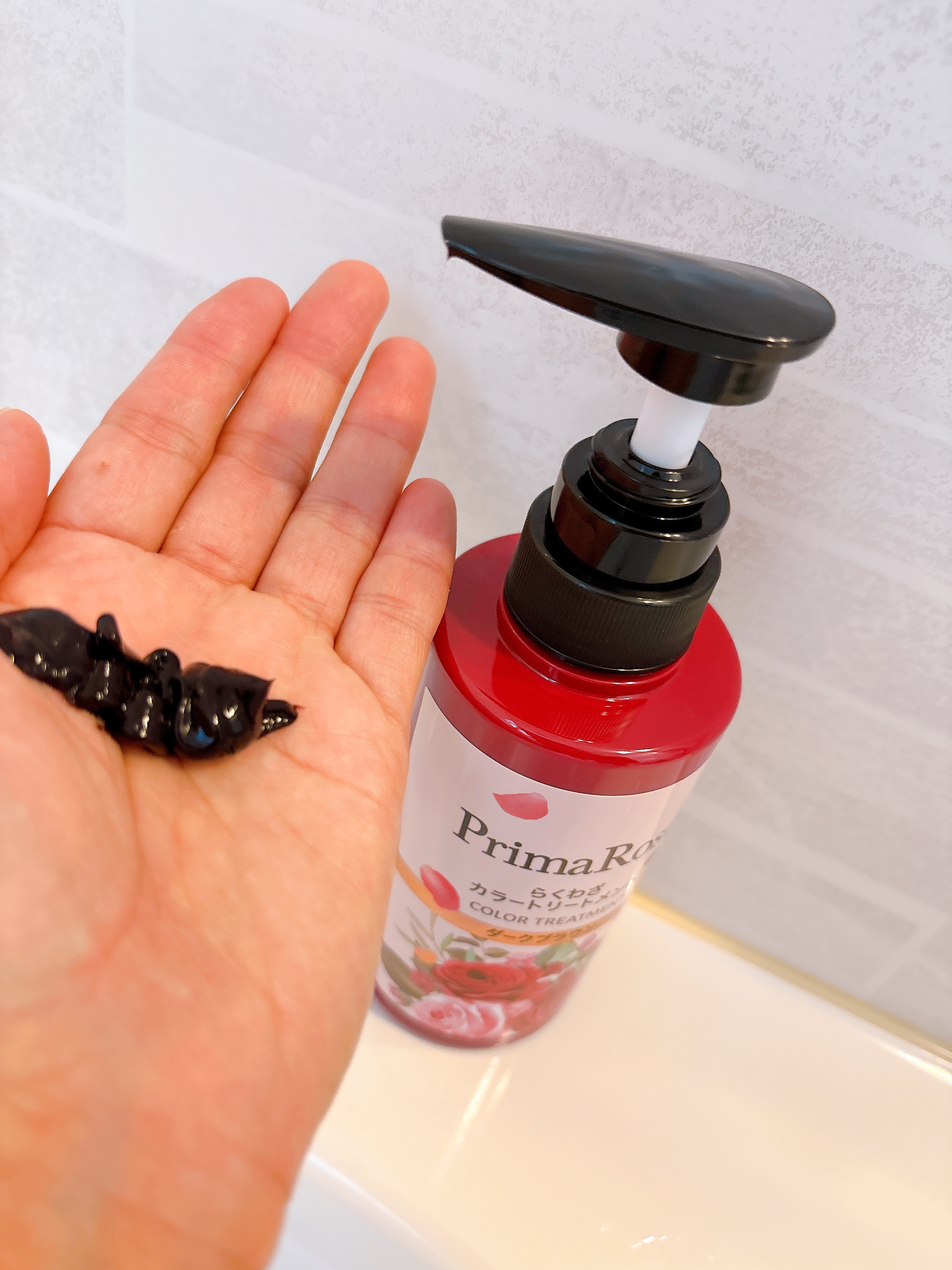 プリマローズ らくわざカラートリートメント ダークブラウン本体 300g/プリマローズ/ヘアカラーを使ったクチコミ（1枚目）