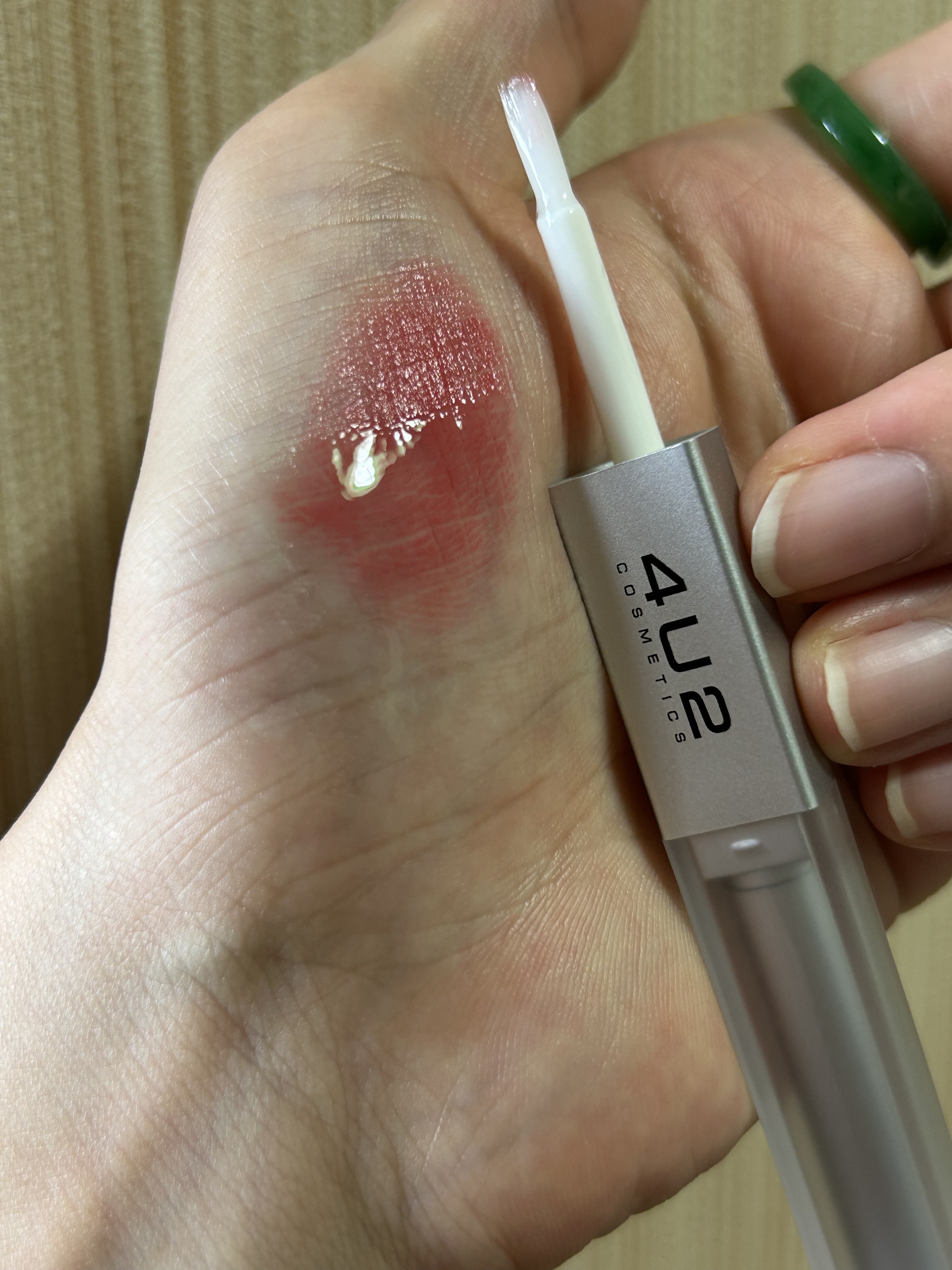 リップグロス/4U2/リップグロスを使ったクチコミ（3枚目）