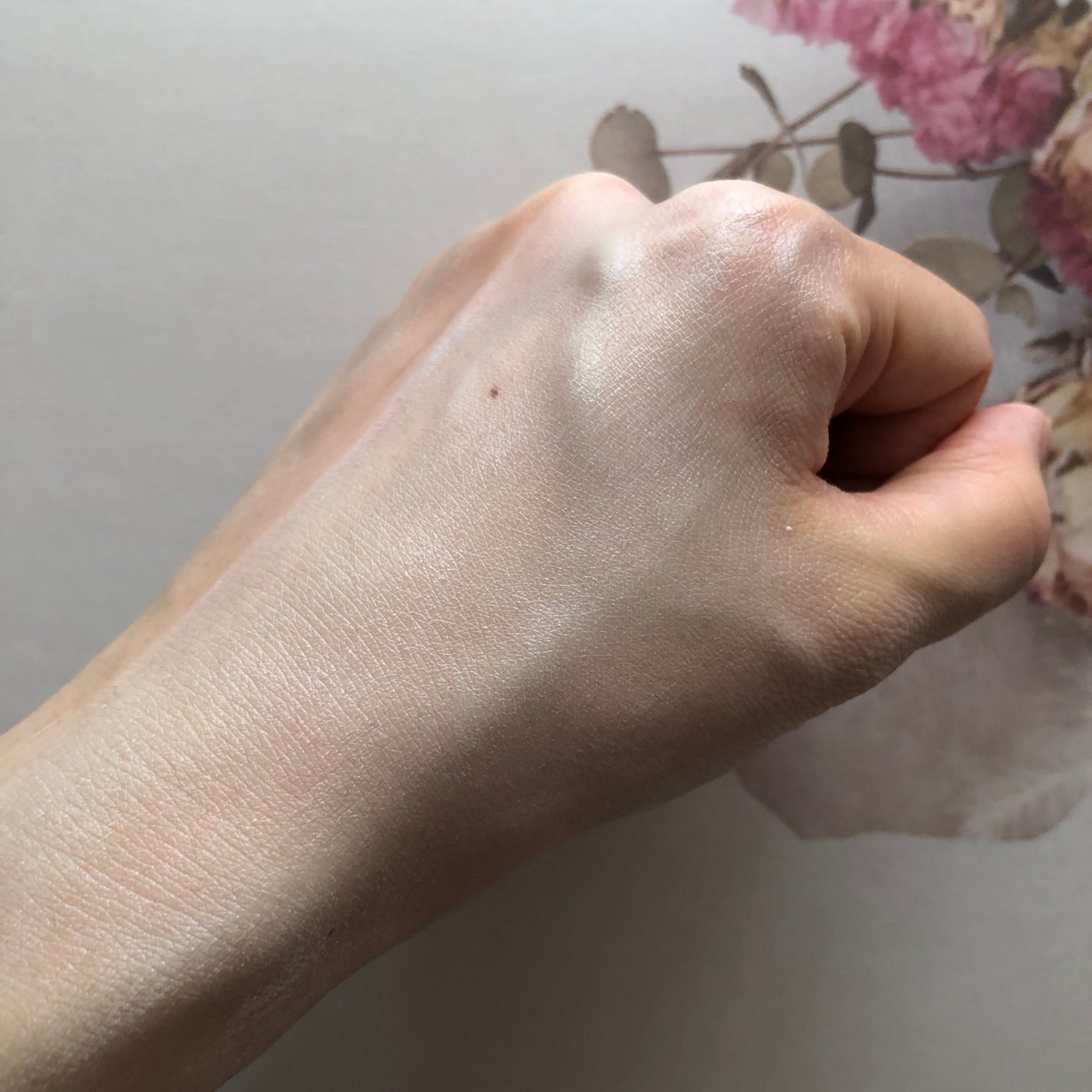 ホワイトニングドレストーンアップクリーム/COSNORI/化粧下地を使ったクチコミ(6枚目)