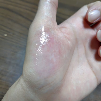 モイストピュアカラーリップ/ニベア/リップクリームを使ったクチコミ(4枚目)